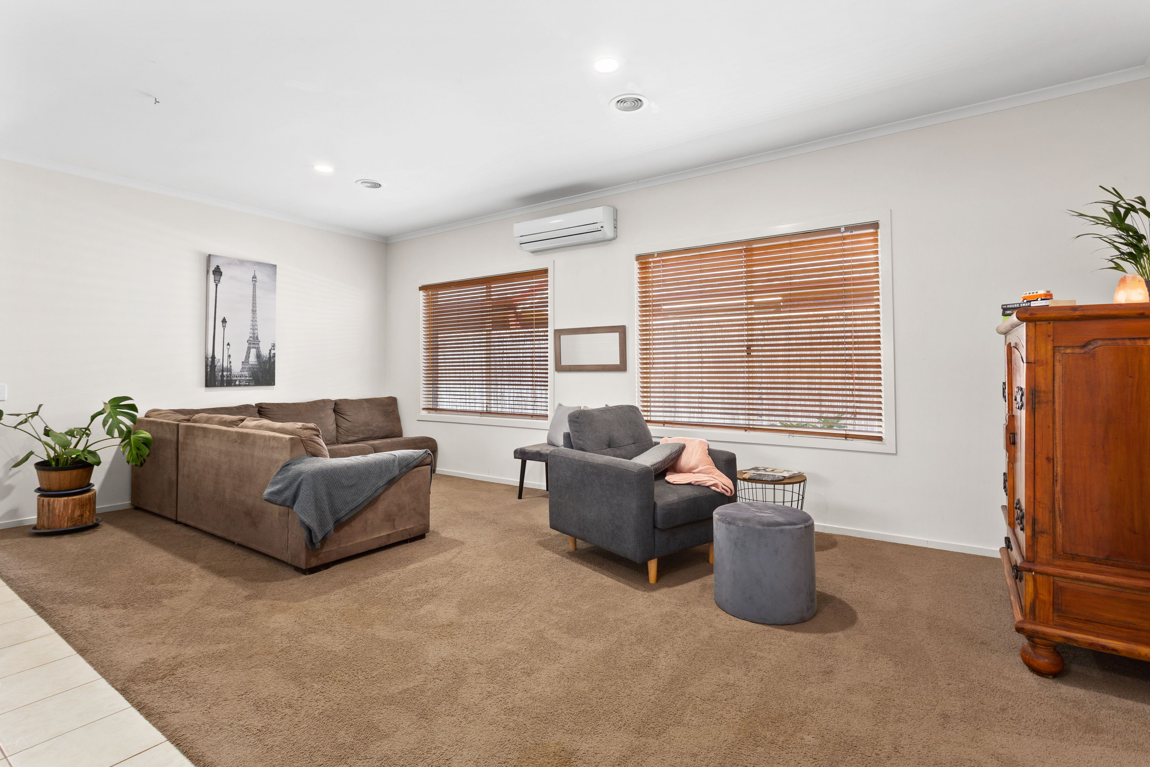 24 Ashwood Grove, Pakenham, VIC 3810