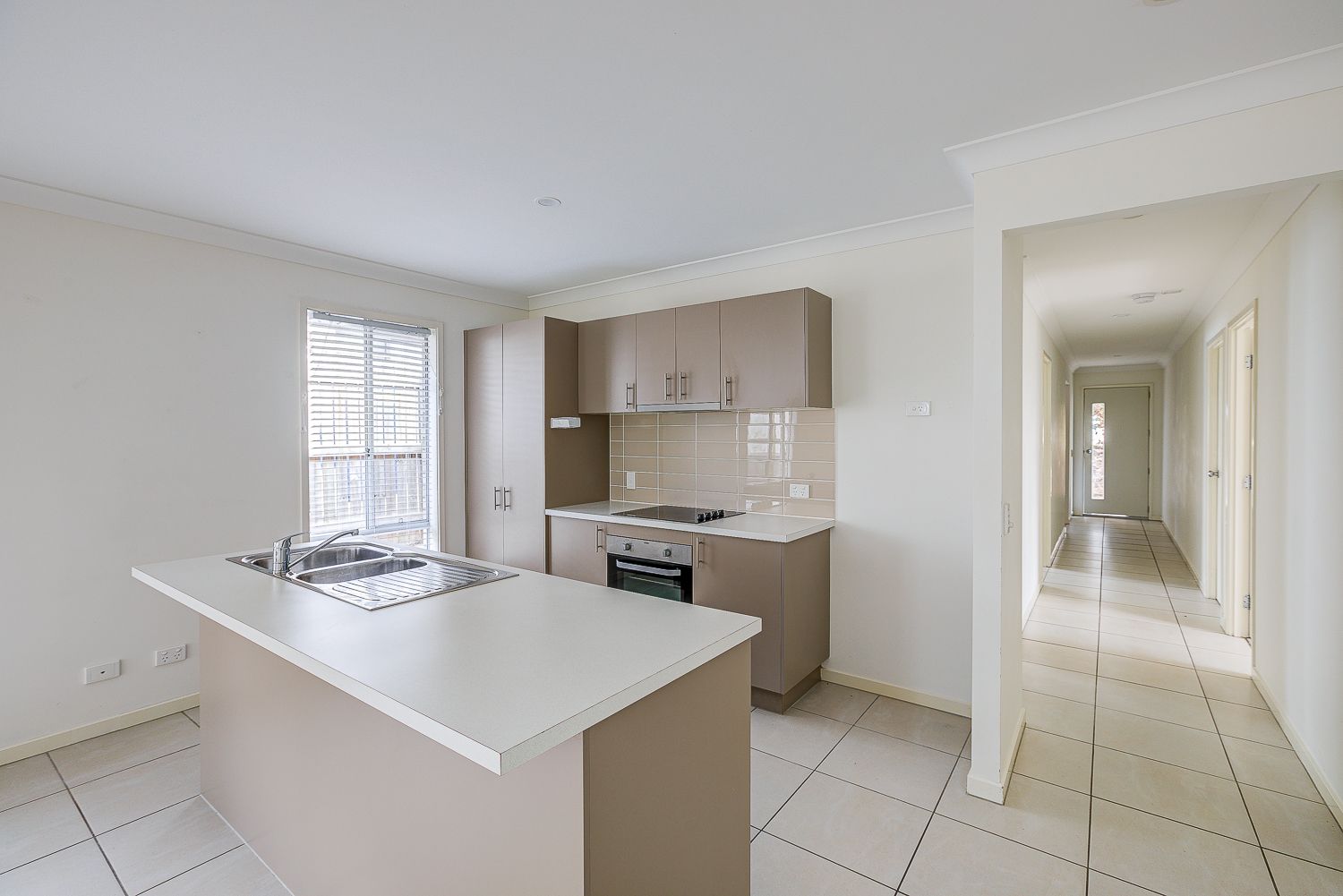 11 Nevron Drive, Bahrs Scrub, QLD 4207