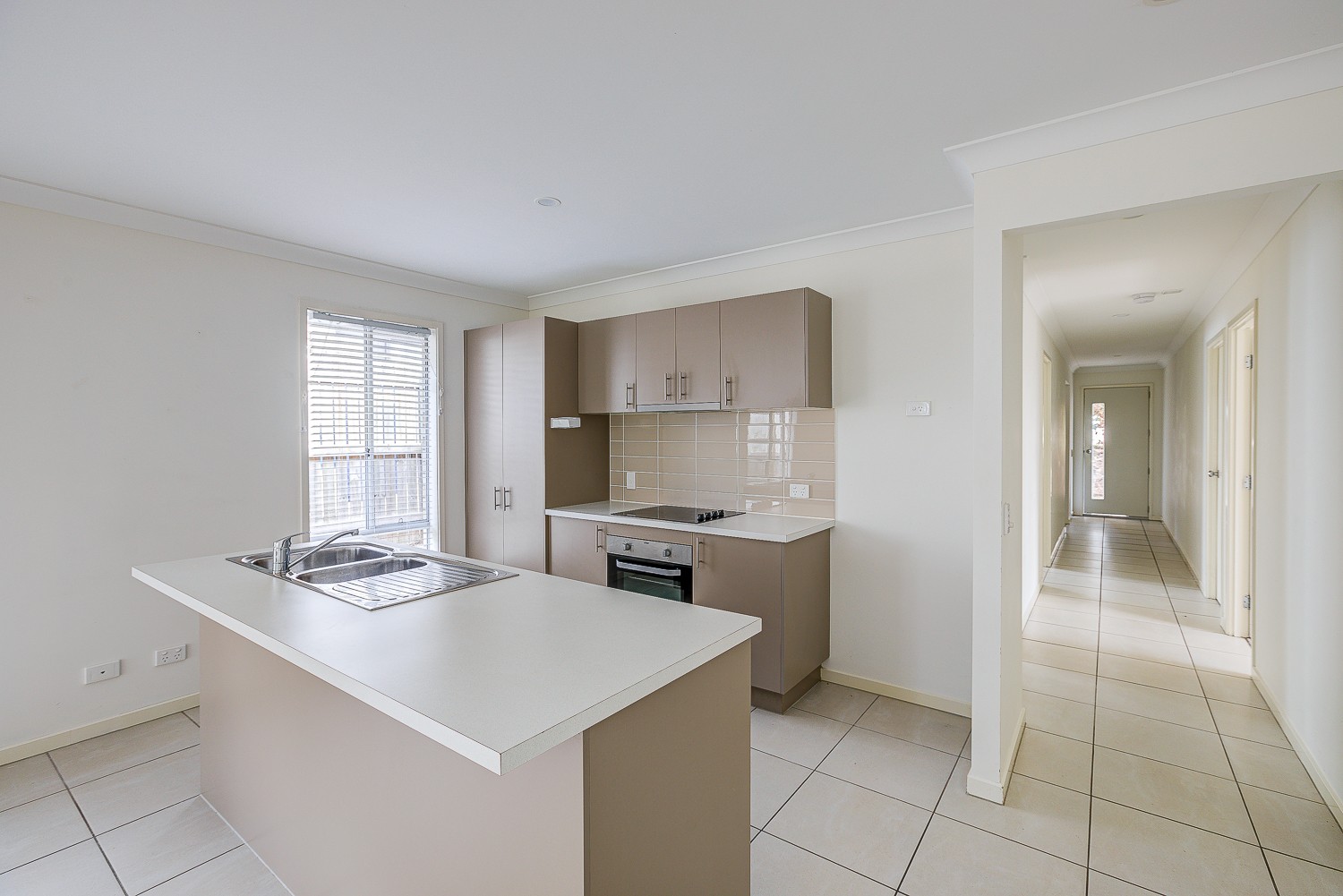11 Nevron Drive, Bahrs Scrub, QLD 4207