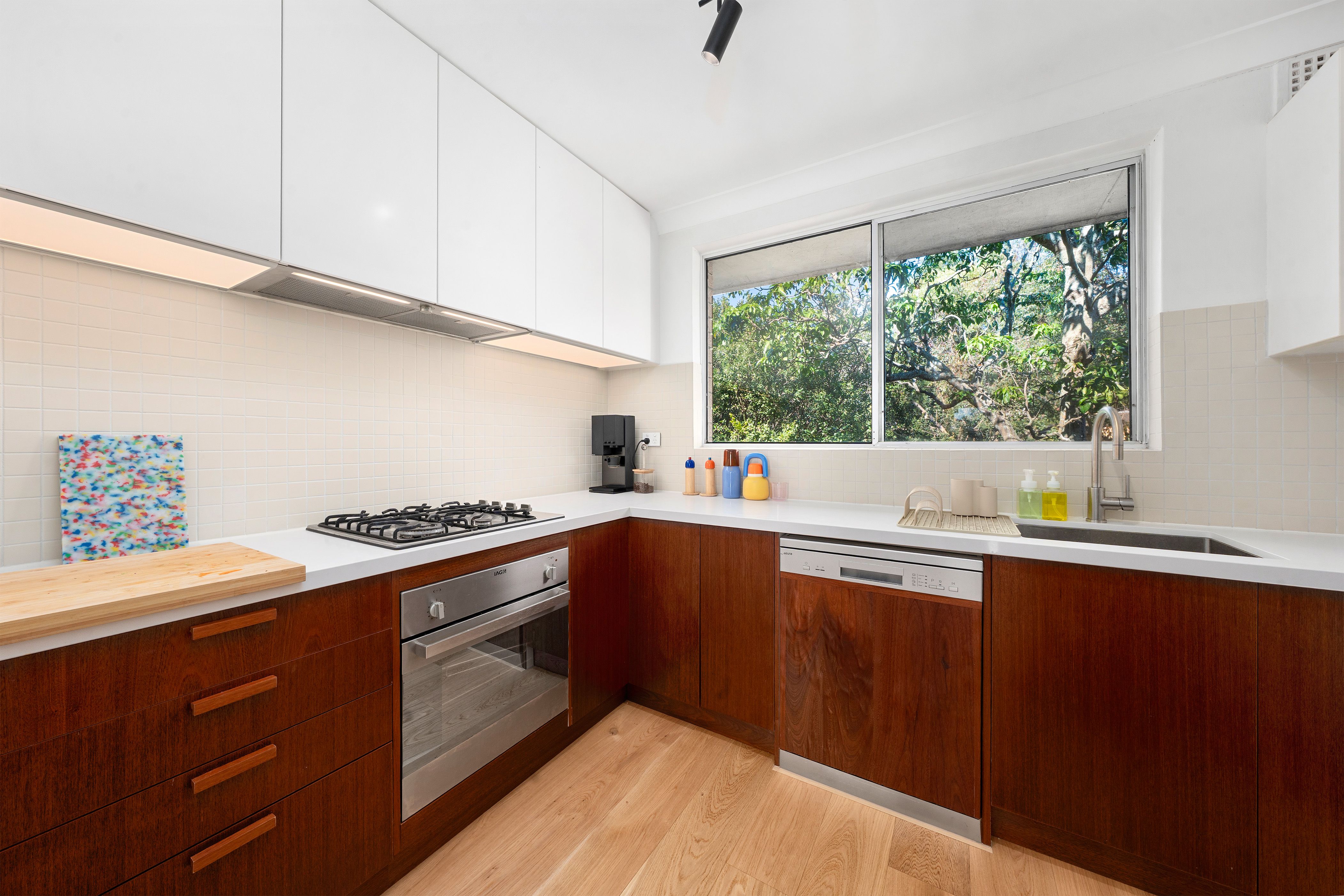 15/1C Kooringa Road — photo 3 of 9