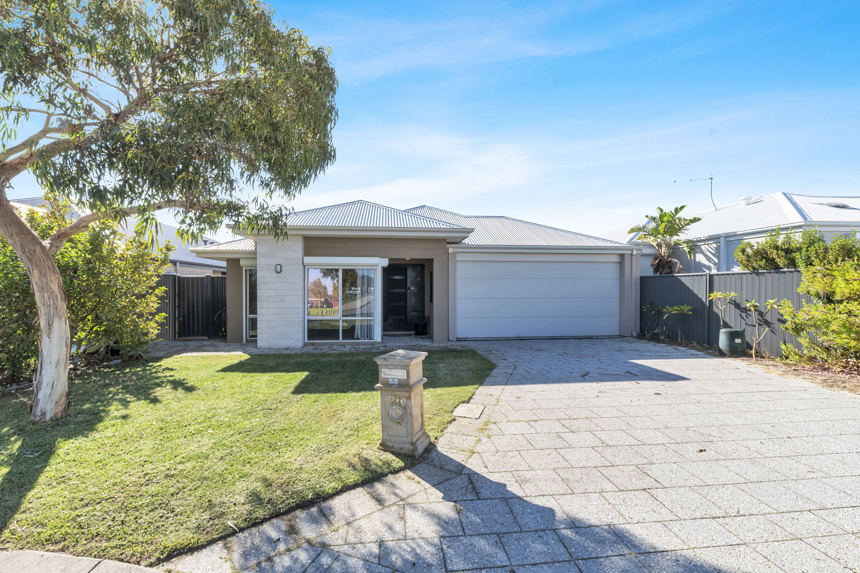 20 Whinhill Loop — photo from Ray White Rockingham Baldivis