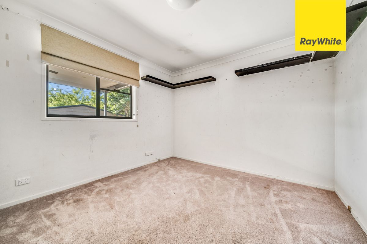 8 Grevillea Street — photo 6 of 12