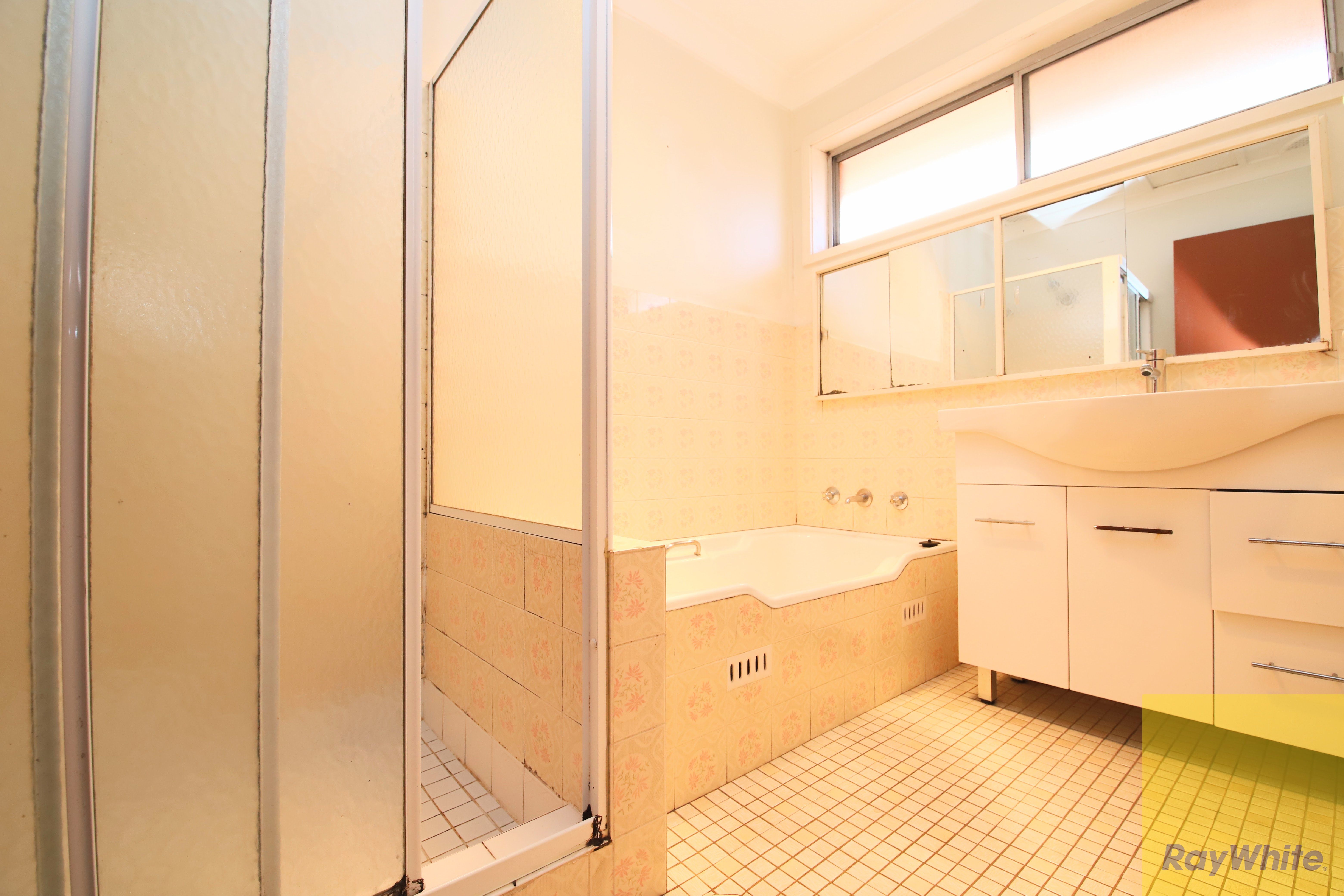 39 Saric Avenue — photo 5 of 12