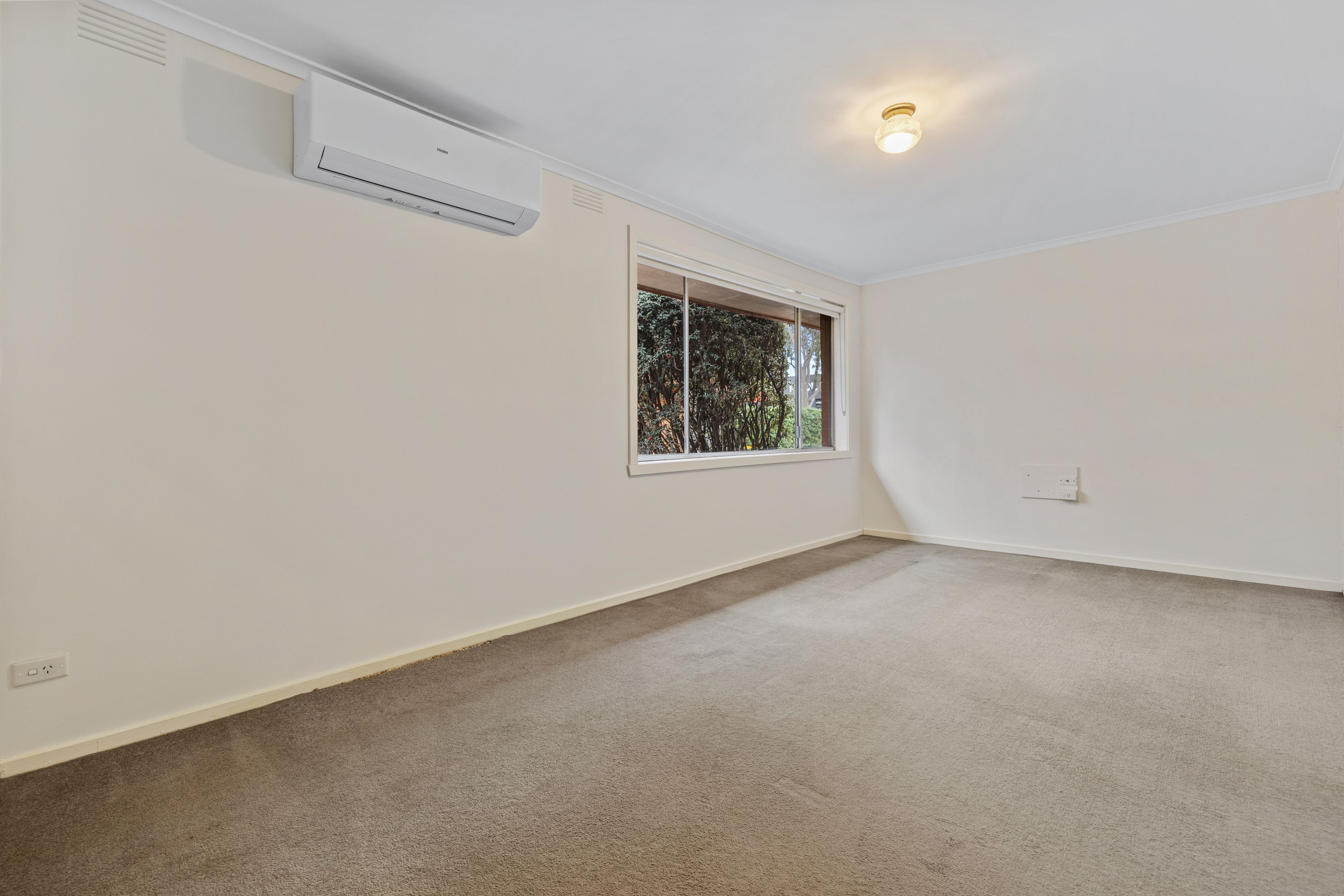 2/680 Waverley Road, Glen Waverley, VIC 3150