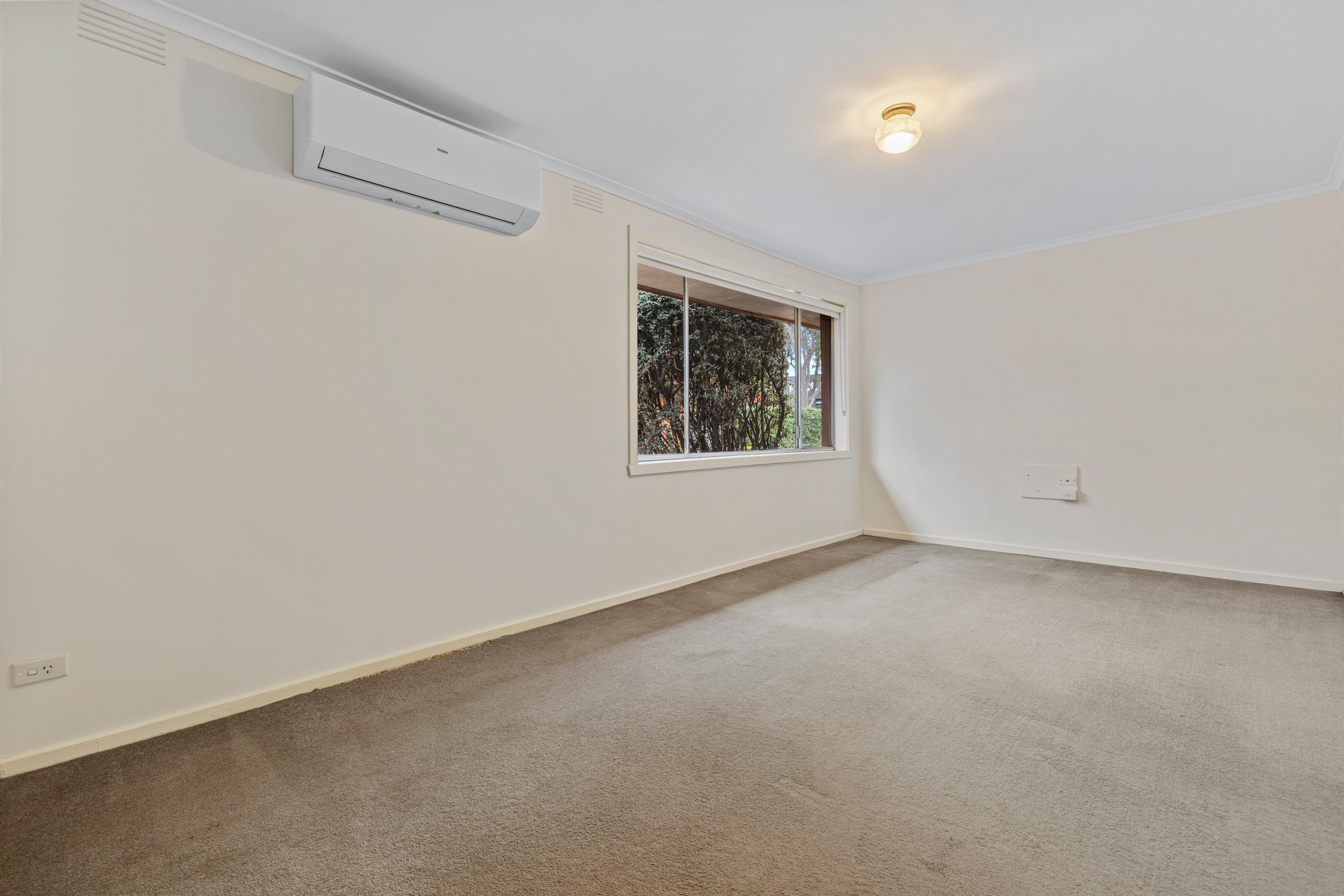 2/680 Waverley Road, Glen Waverley, VIC 3150