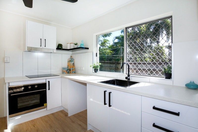 1 Lavarack Street, Mount Louisa, QLD 4814