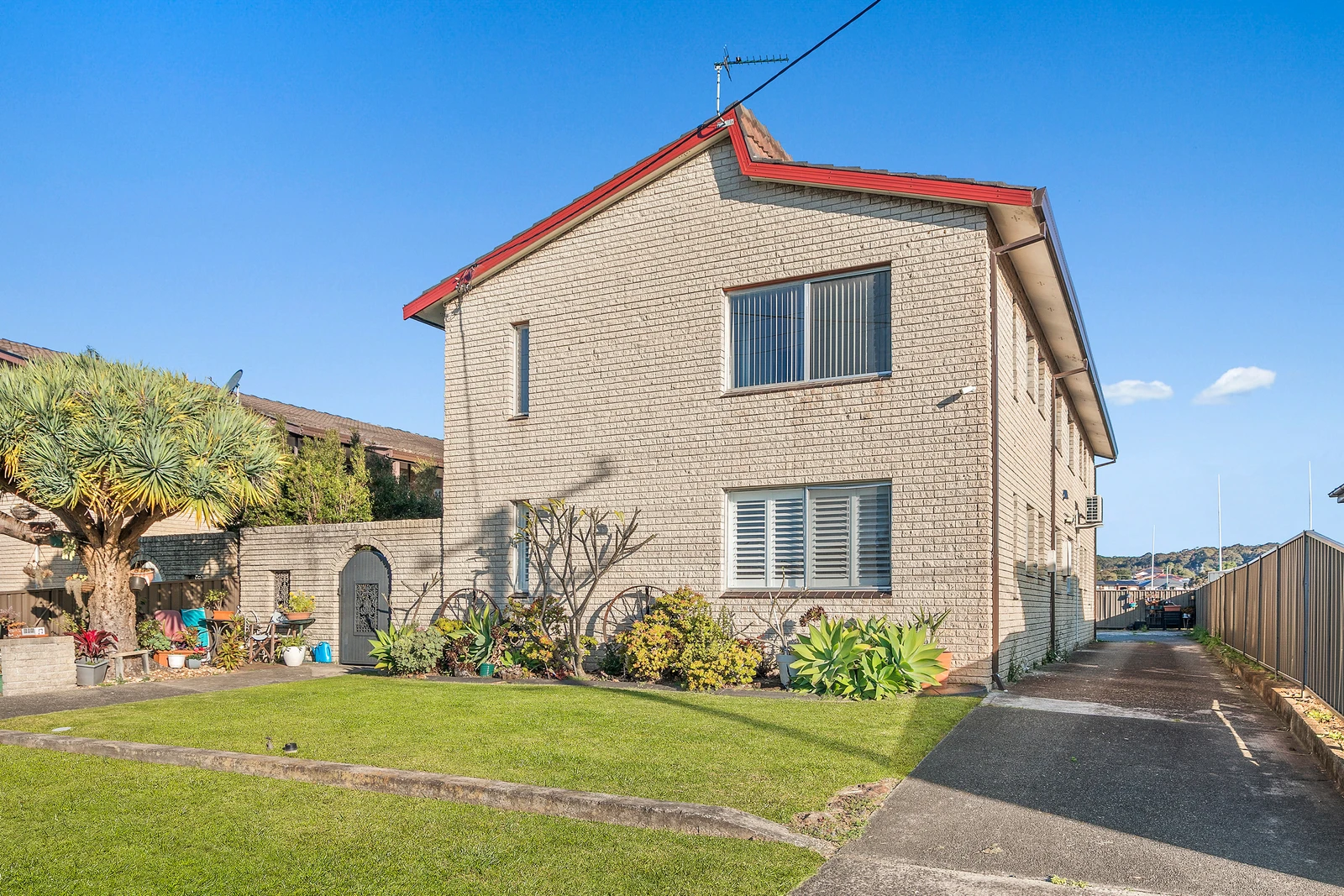 1/4 Gipps Crescent, Barrack Heights, NSW 2528