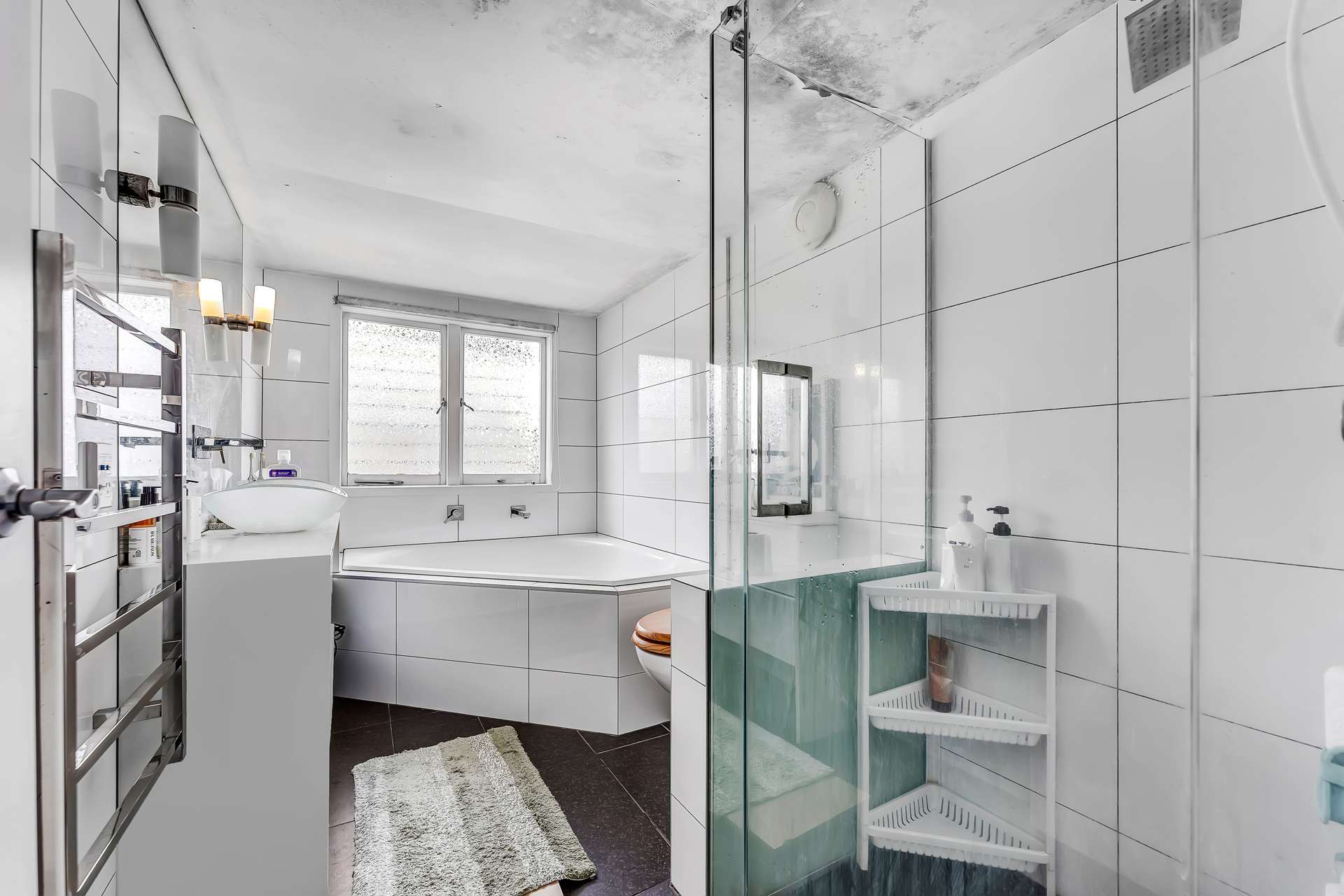 84 Eversleigh Road photo 15