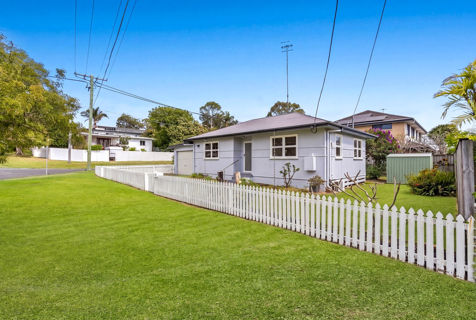 25 Foch Street — photo 13 of 14