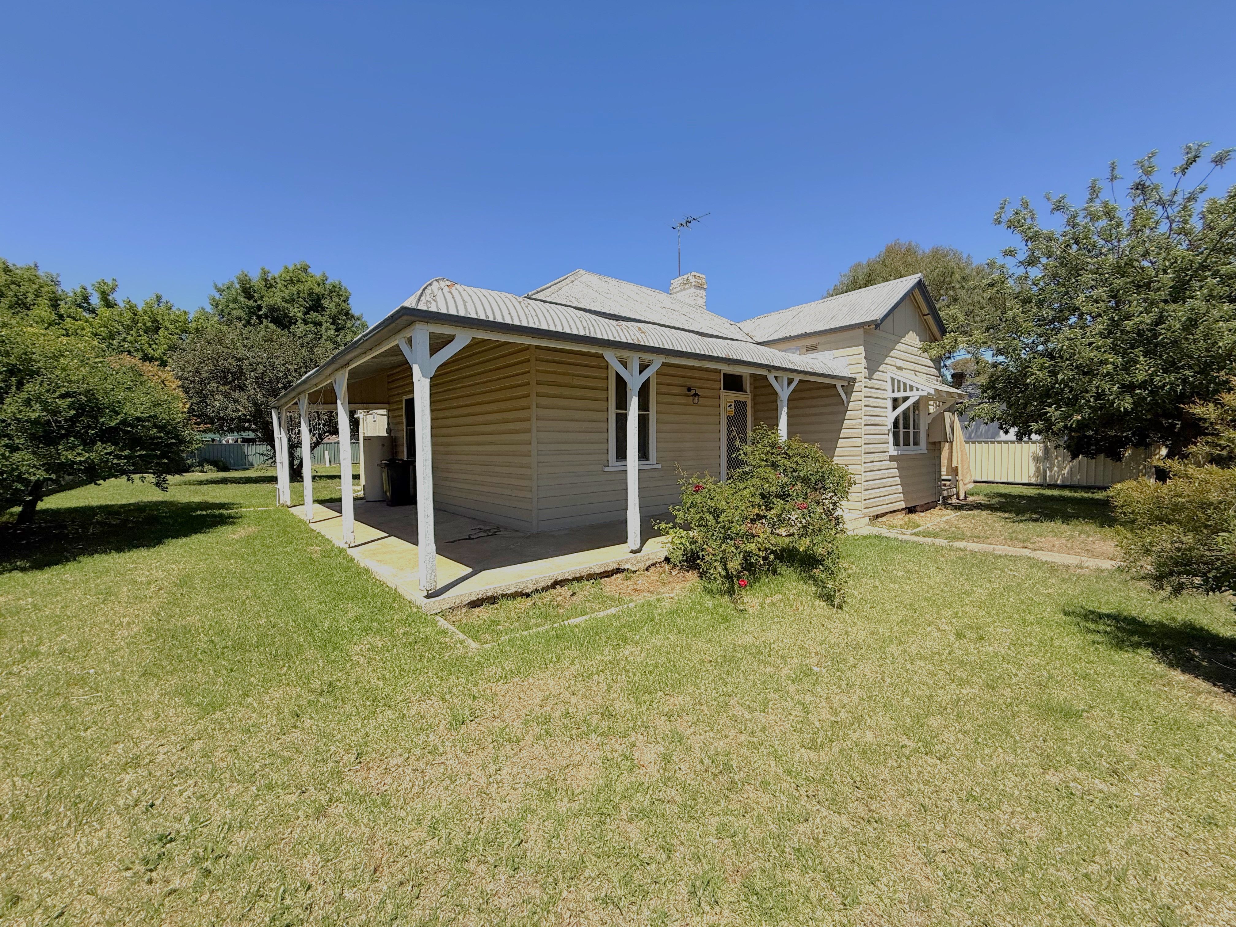 28 Gordon Street, Young, NSW 2594