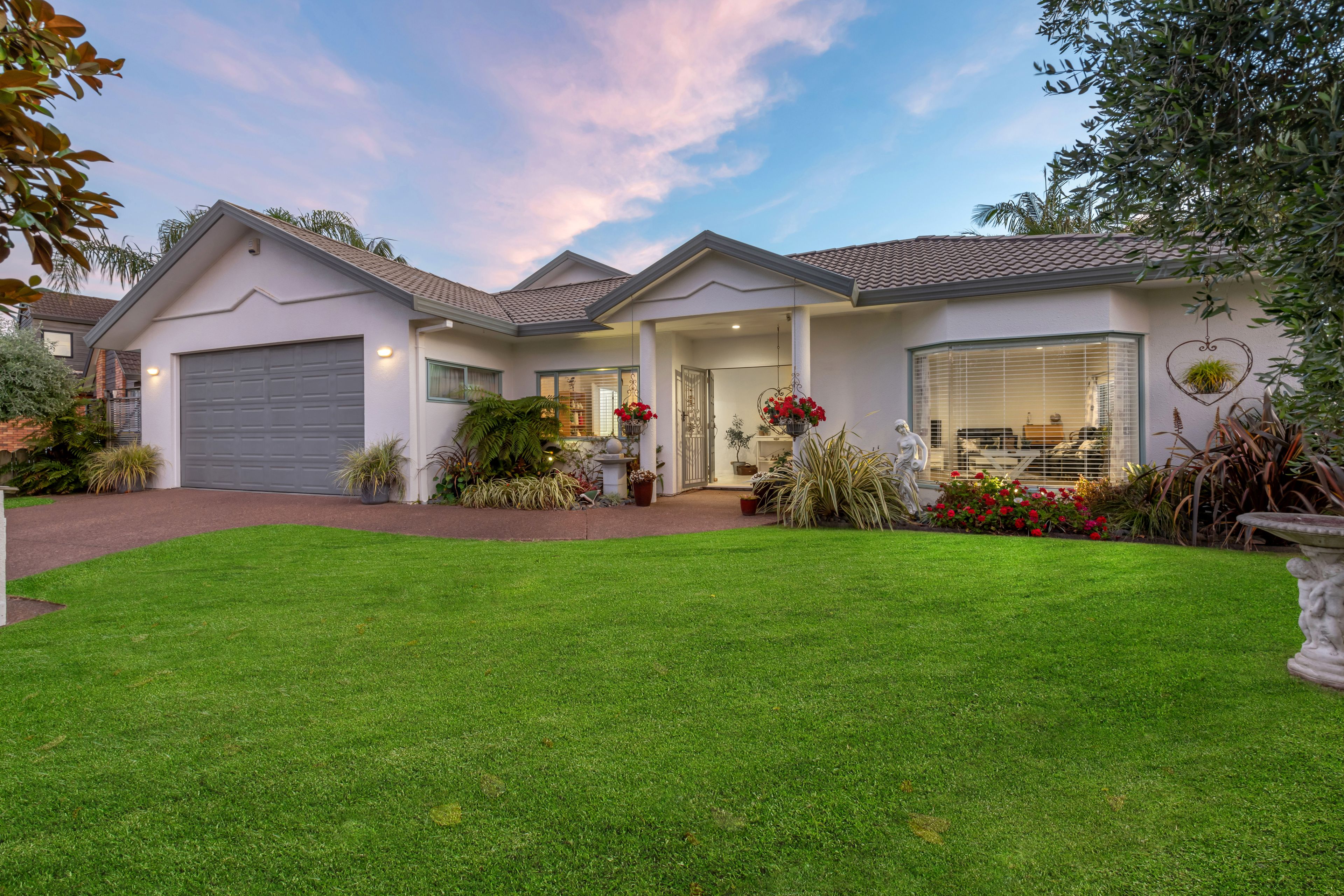 22 Simon Owen Place, Golflands, Manukau City