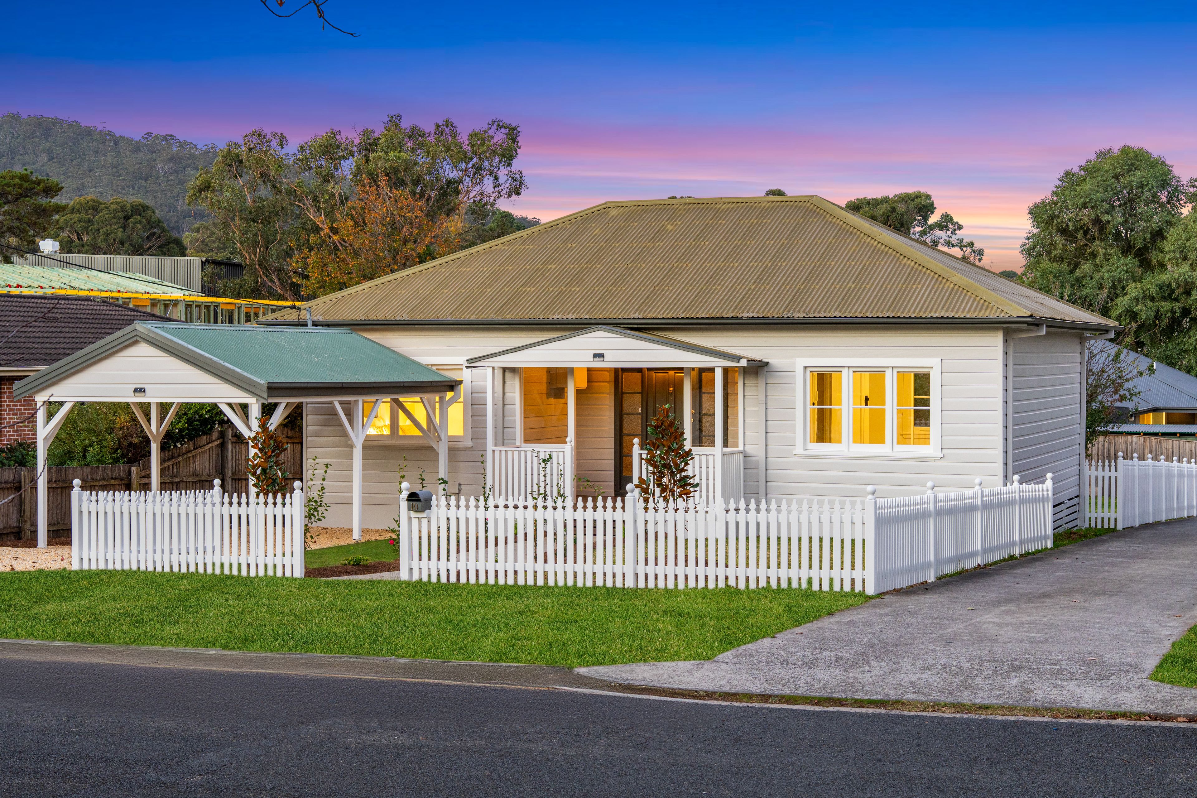 10 Henderson Avenue — photo from Ray White Mittagong
