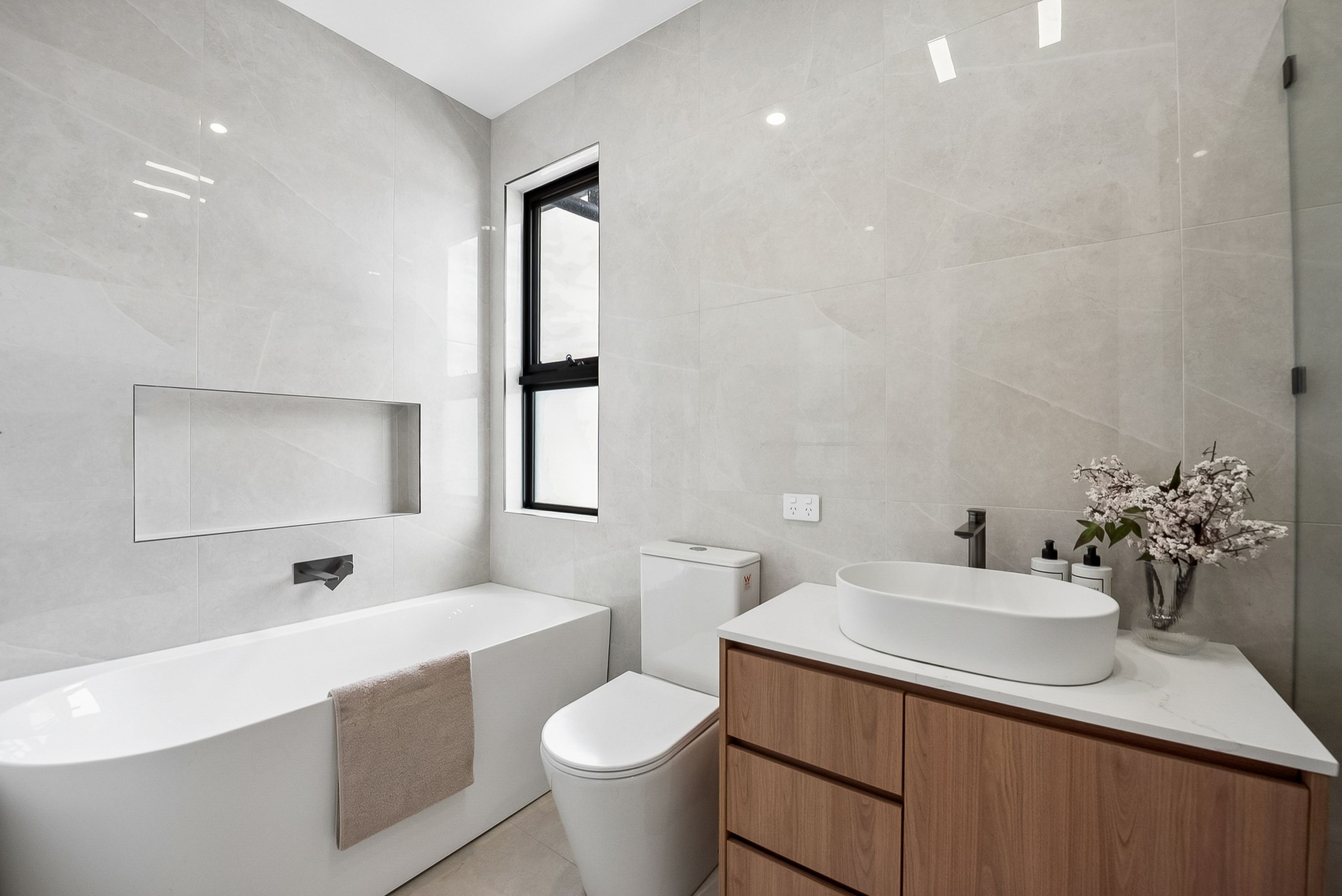 2/3 & 3 Lorne Avenue — photo 11 of 12