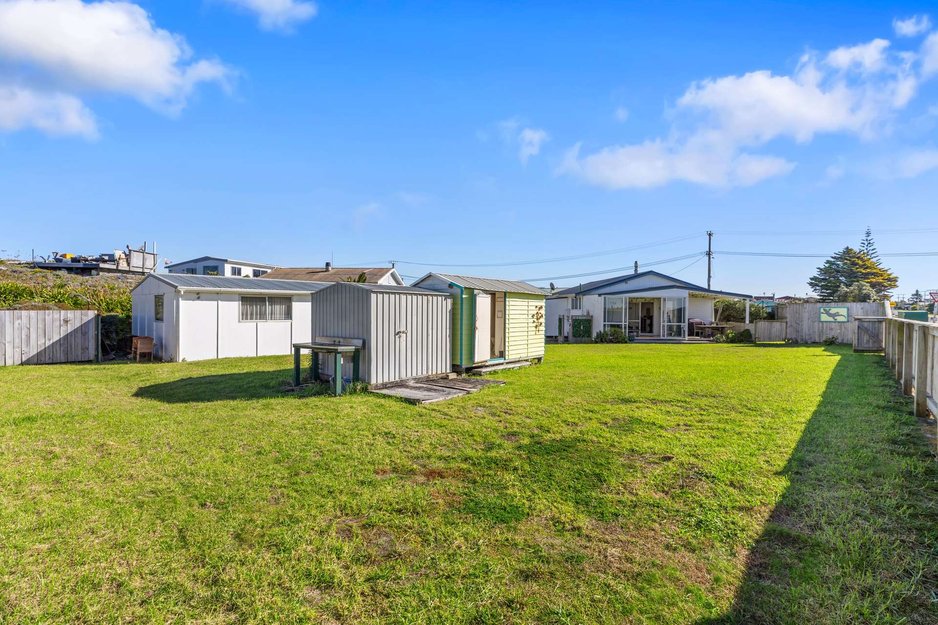 348 Pukehina Beach Road photo 27