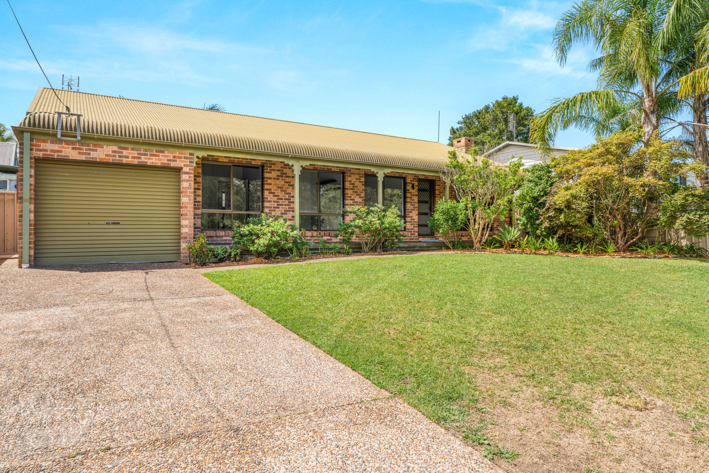 13 Watersedge Avenue, Basin View, NSW 2540