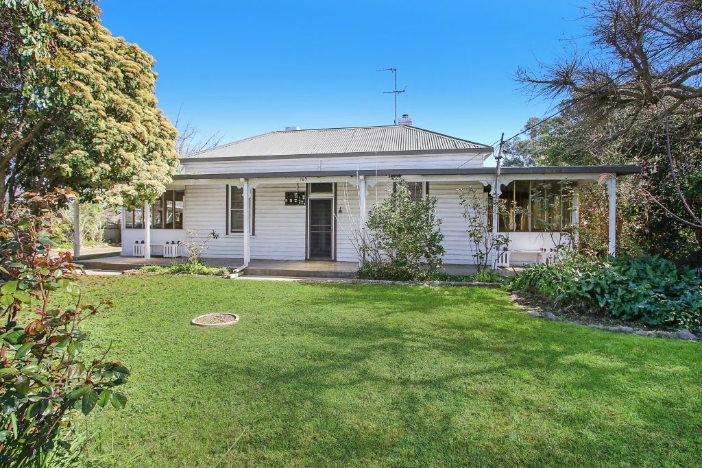 165 Albury Street, Holbrook, NSW 2644