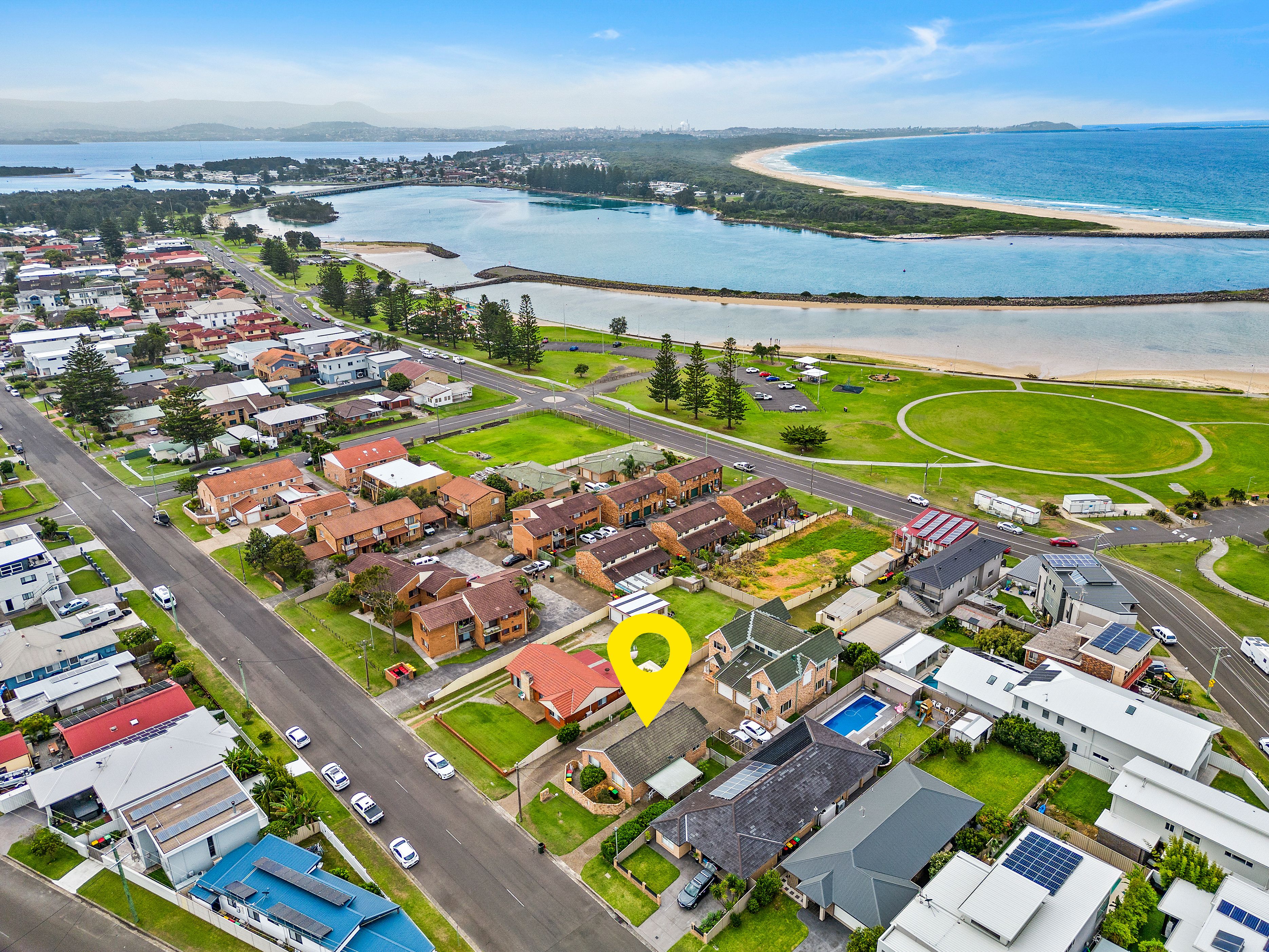 2/8 Pur Pur Avenue, Lake Illawarra, NSW 2528