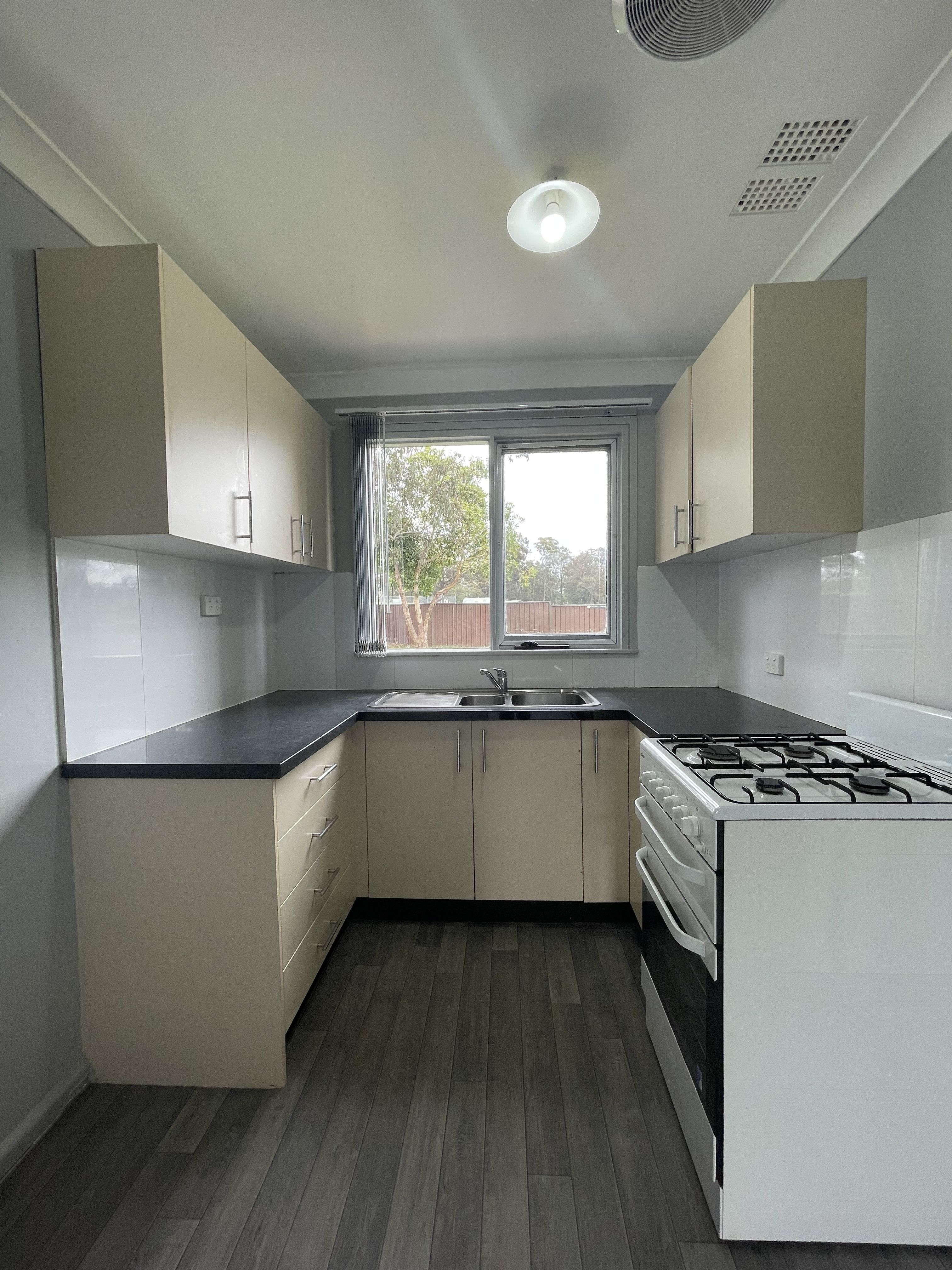 55 Palau Crescent — photo 3 of 7
