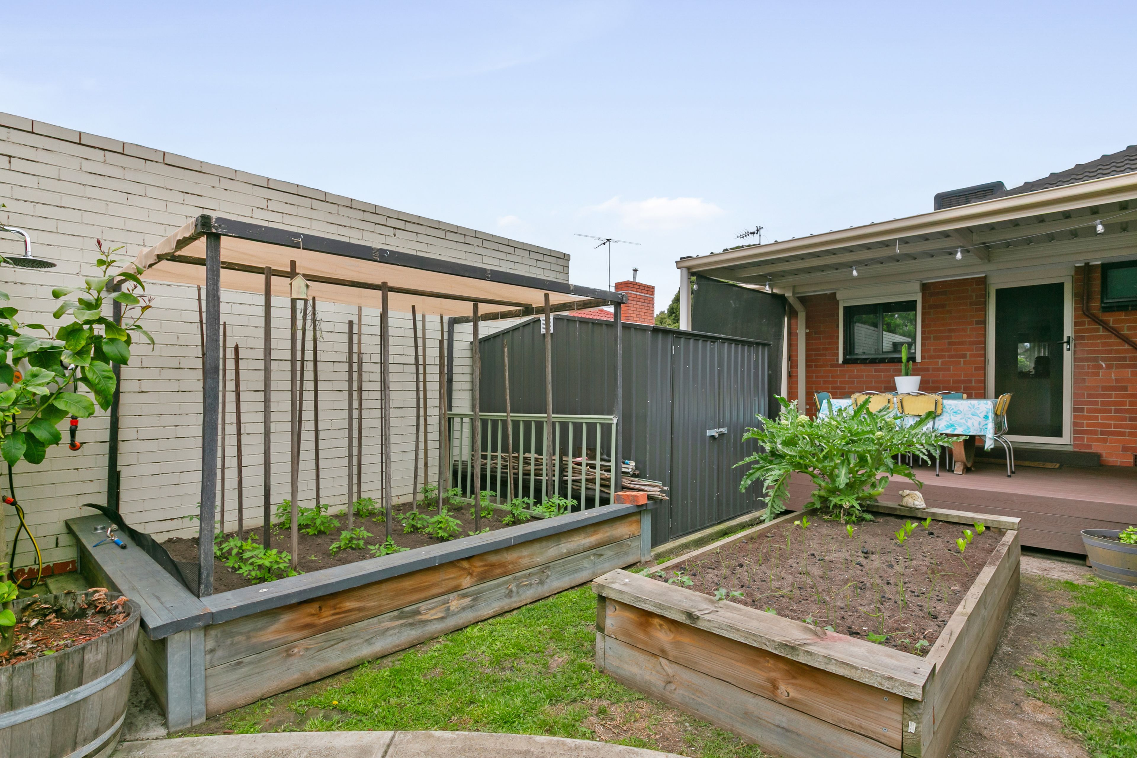 92 Glasgow Avenue — photo 11 of 13