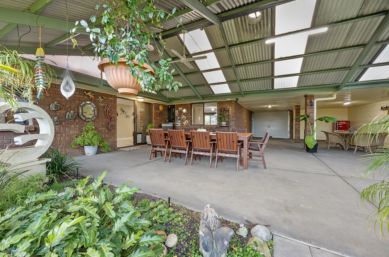 122 Emmerson Drive, Morphett Vale, SA 5162