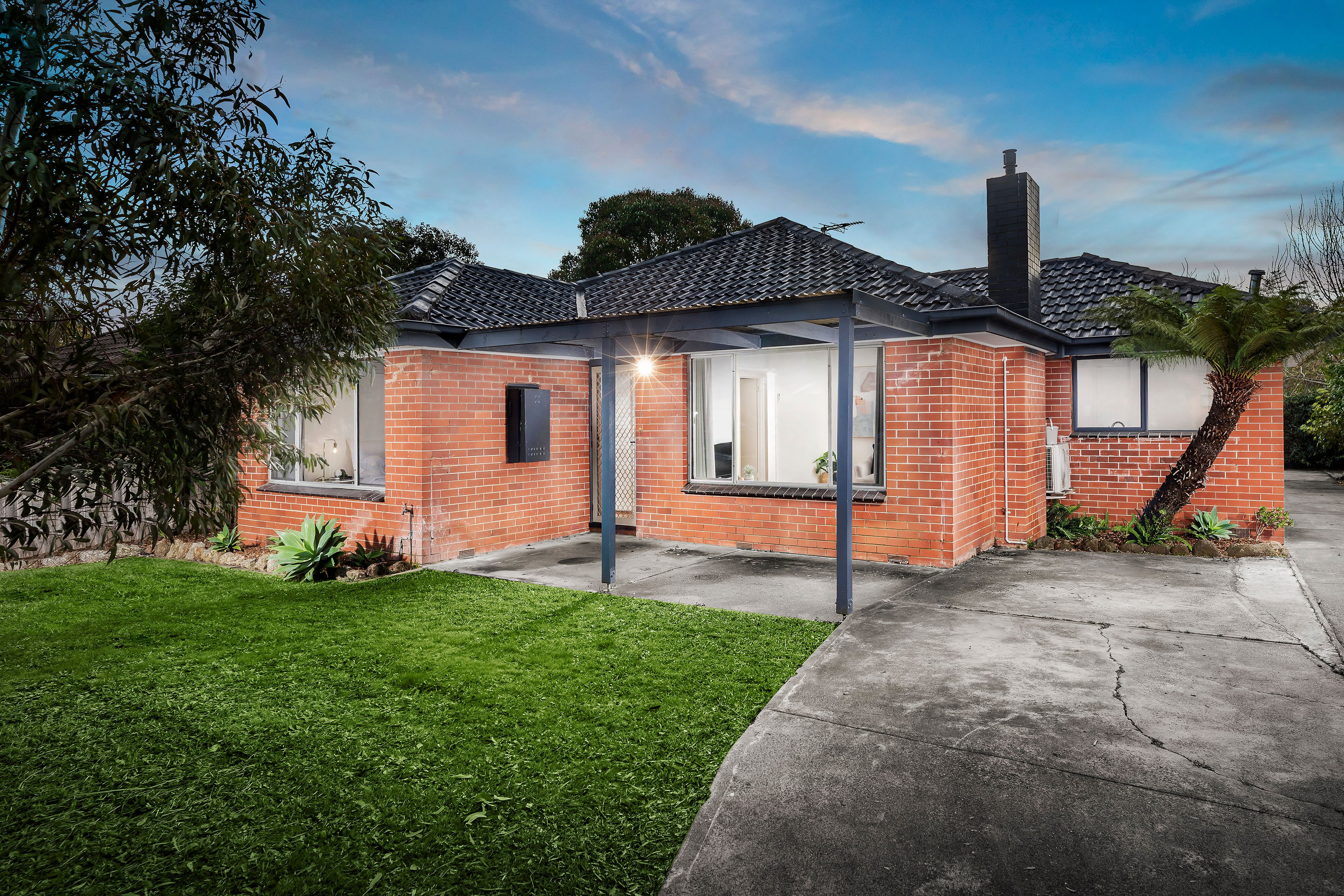 8 Darwin Road, Boronia VIC 3155