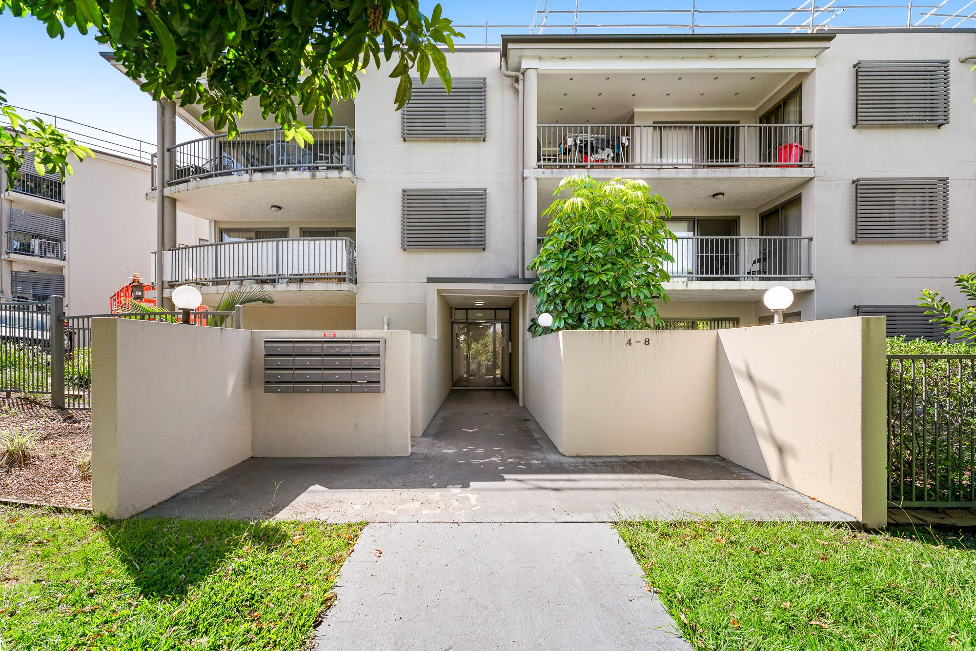 8/4-8 Omeo Street, Macgregor, QLD 4109