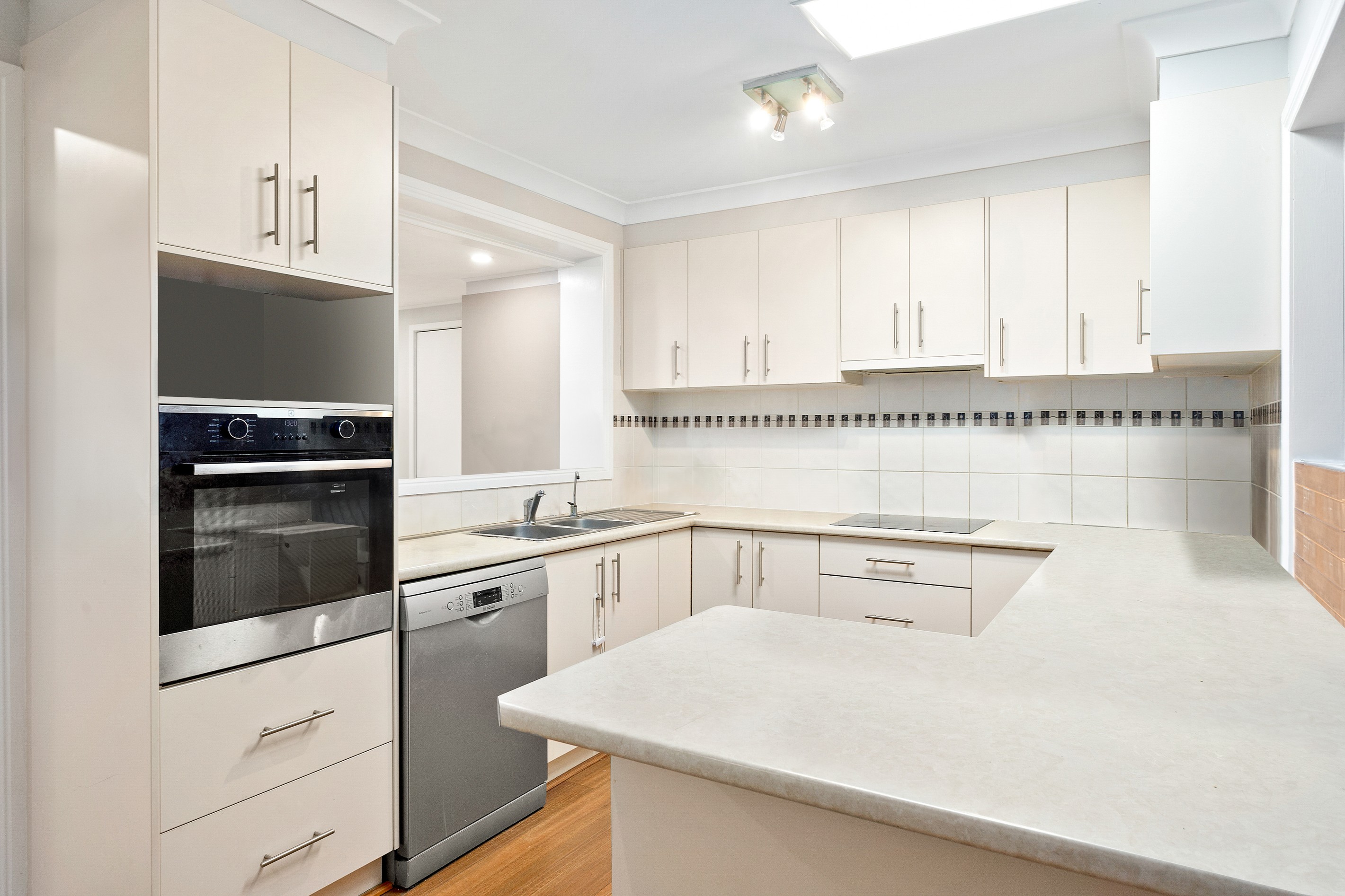 74 Hillside Drive, Albion Park, NSW 2527