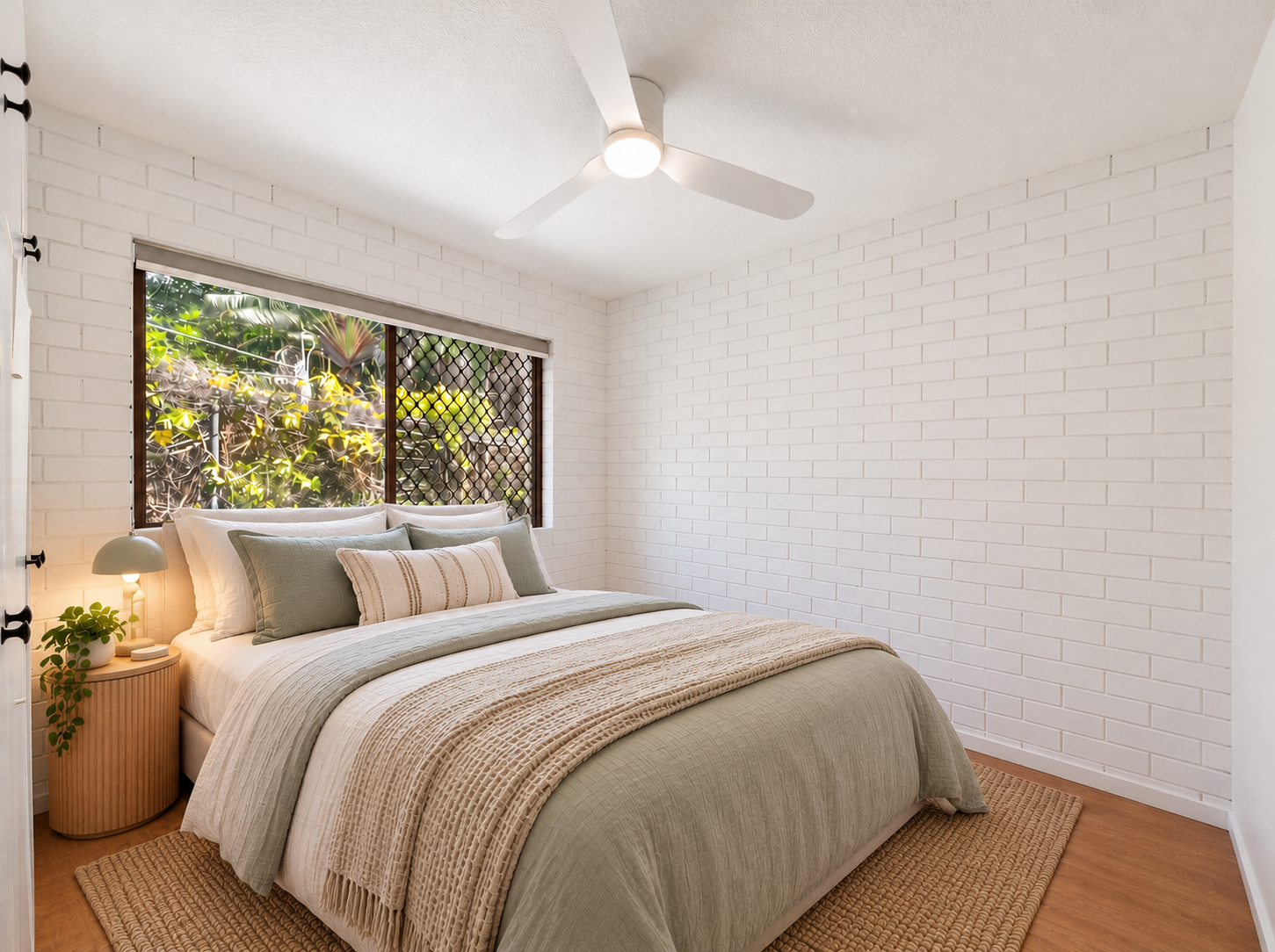 1/10 Albert Street — photo 9 of 15