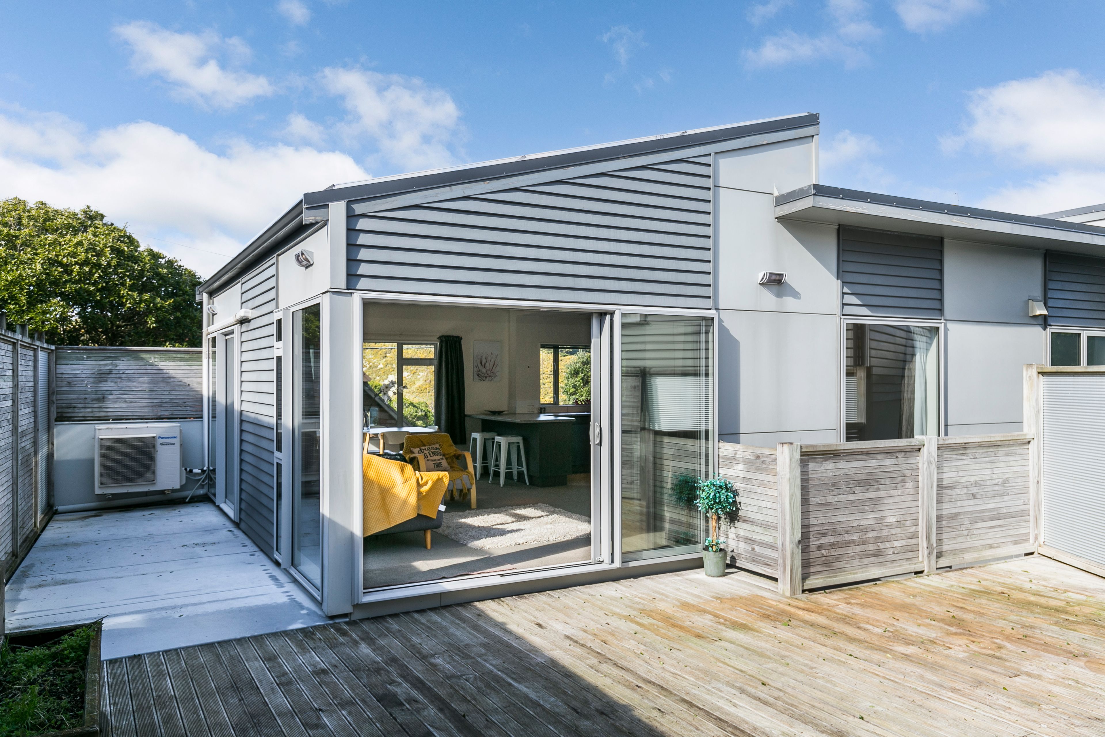 17 Dominion Park Street, Johnsonville, Wellington City