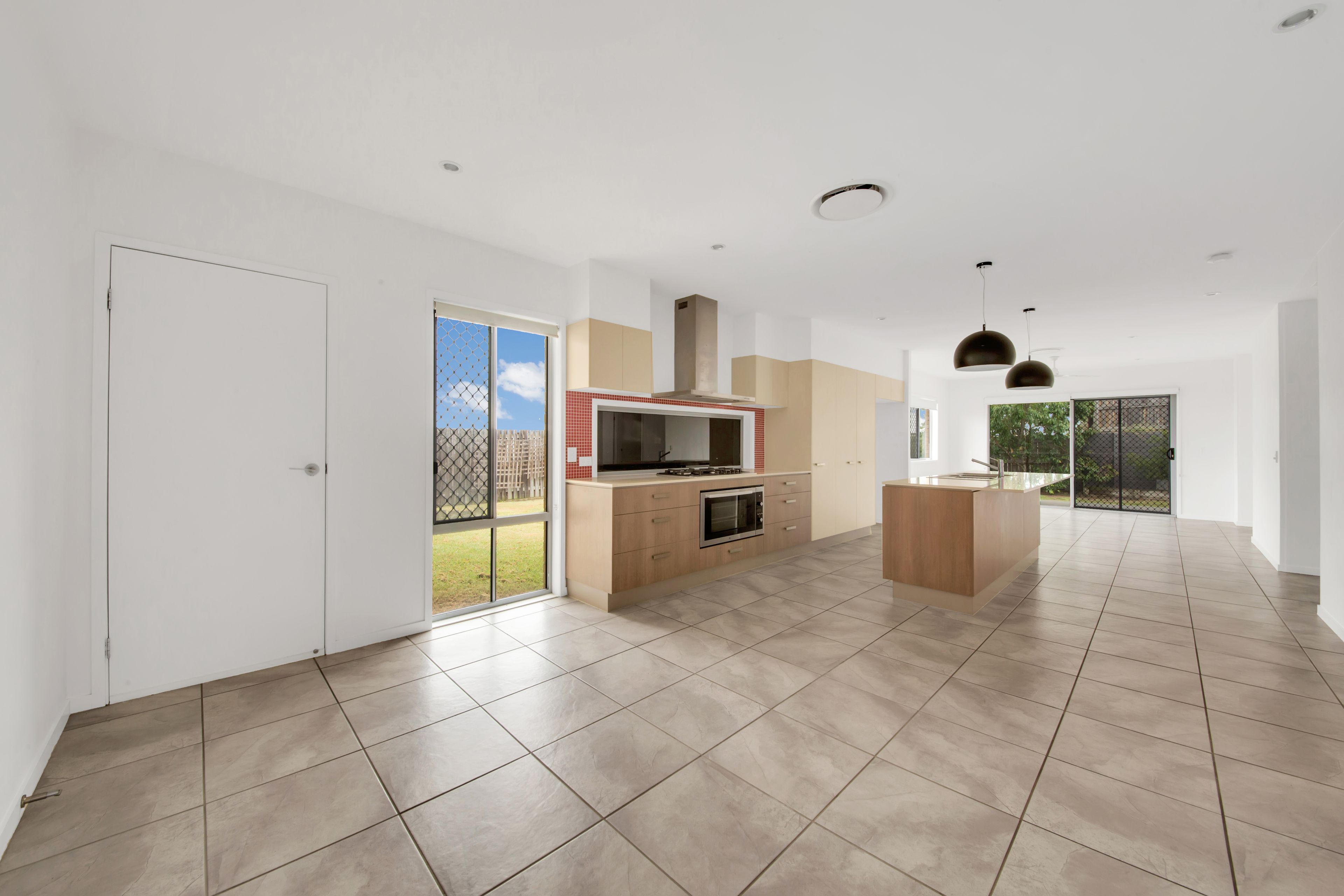 3 Keeling Court, New Auckland, QLD 4680