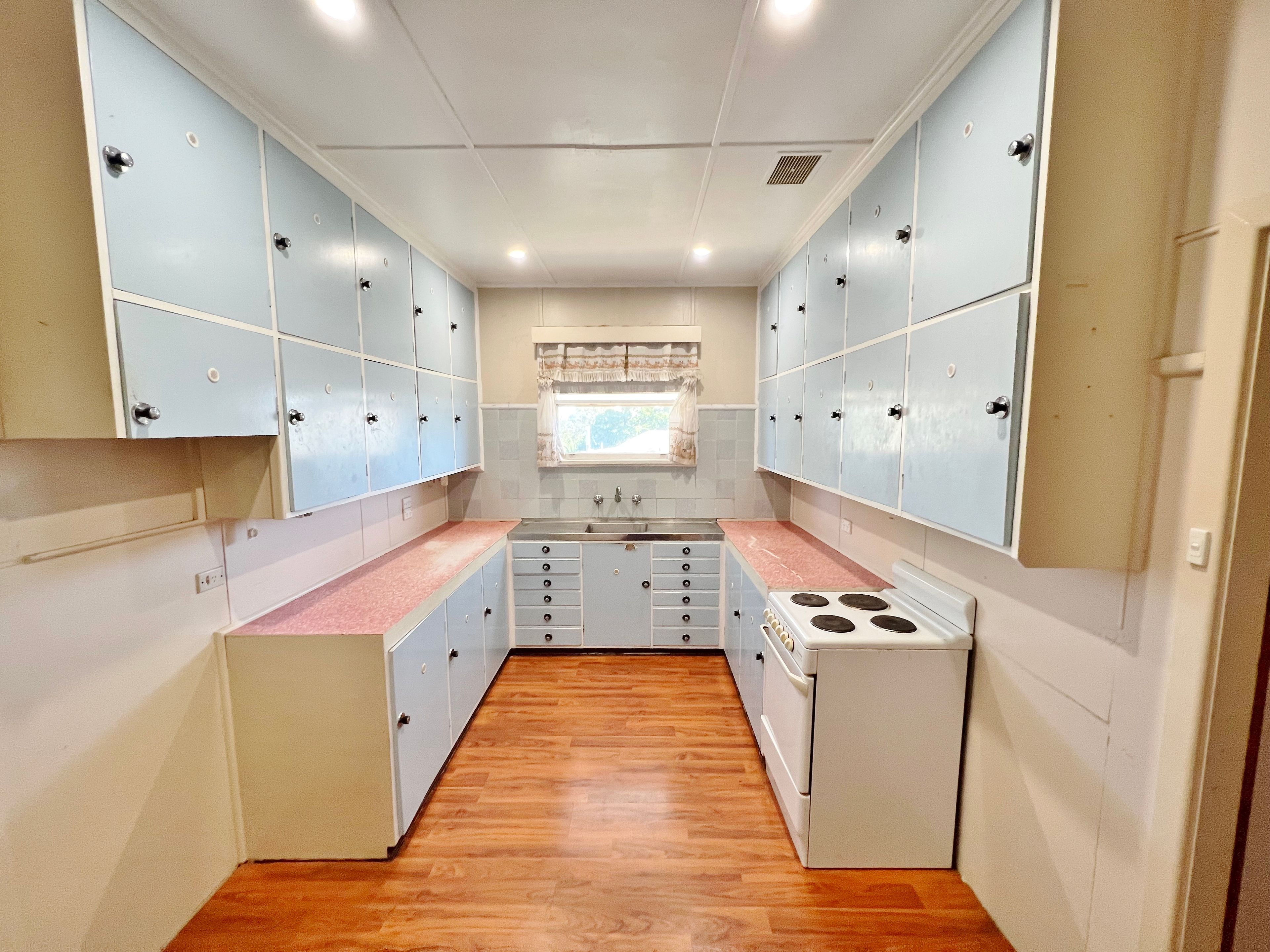 32 William Street, Young, NSW 2594