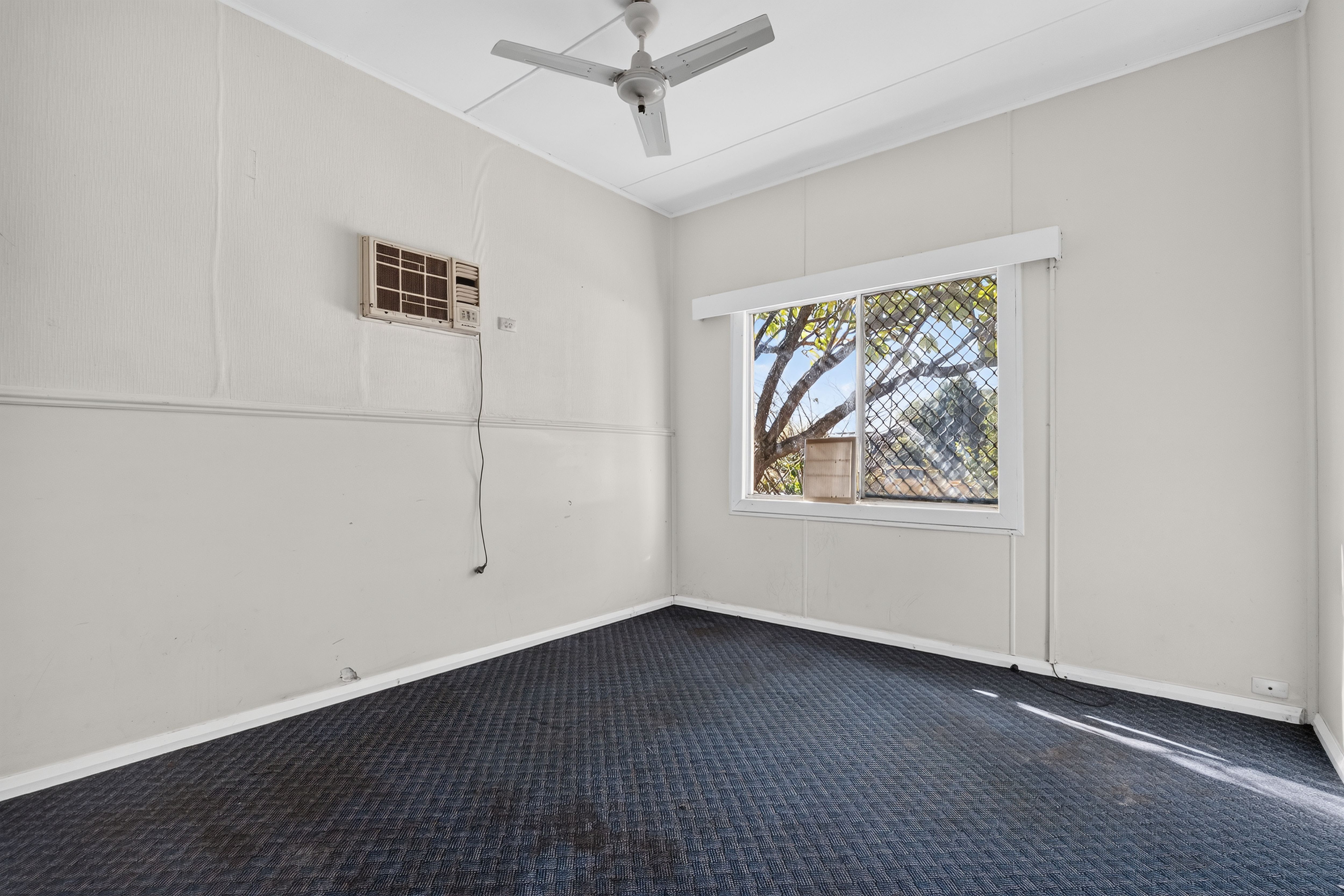 288 Robinson Avenue — photo 6 of 20
