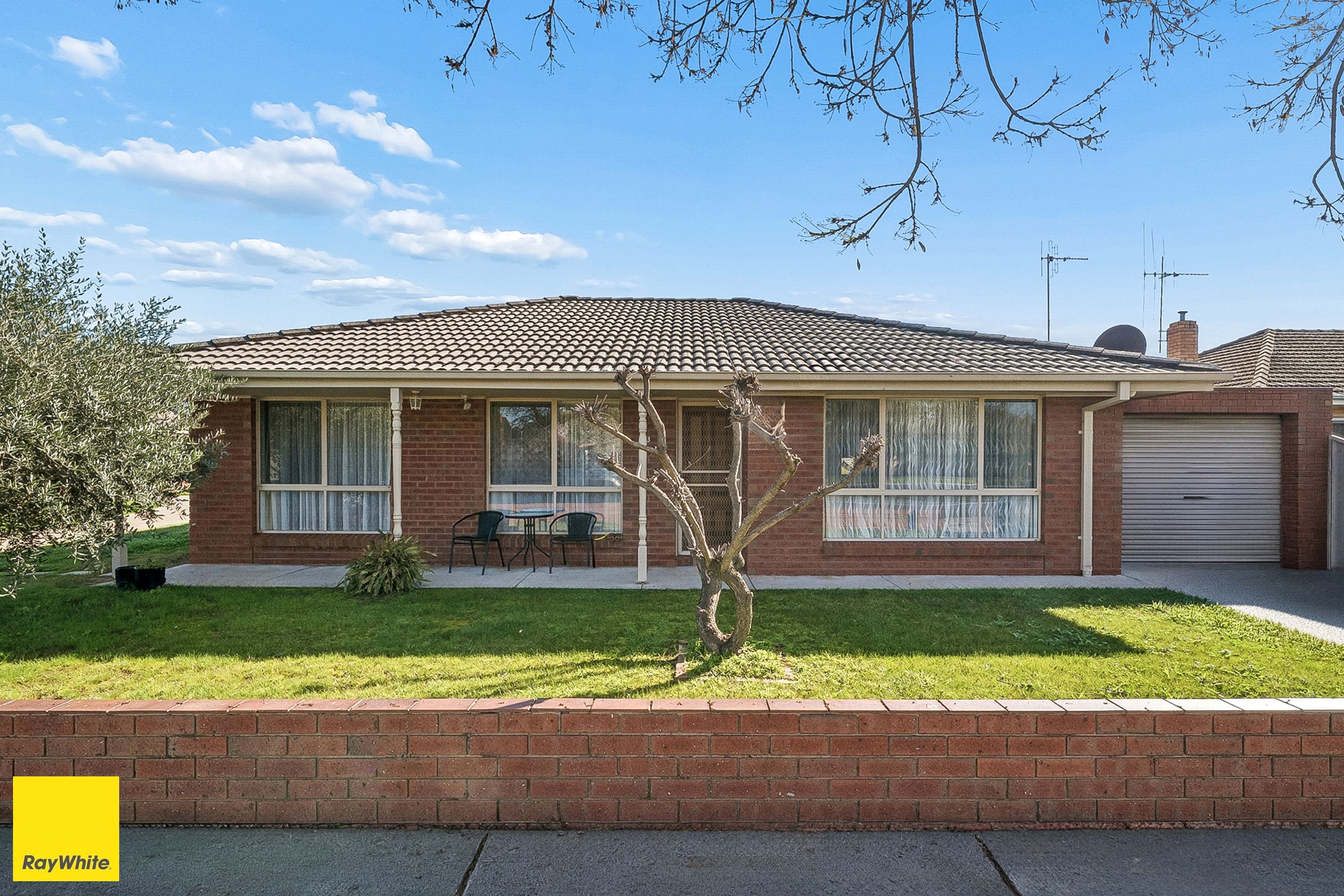 3/3-5 Service Street — photo from Ray White Tatura