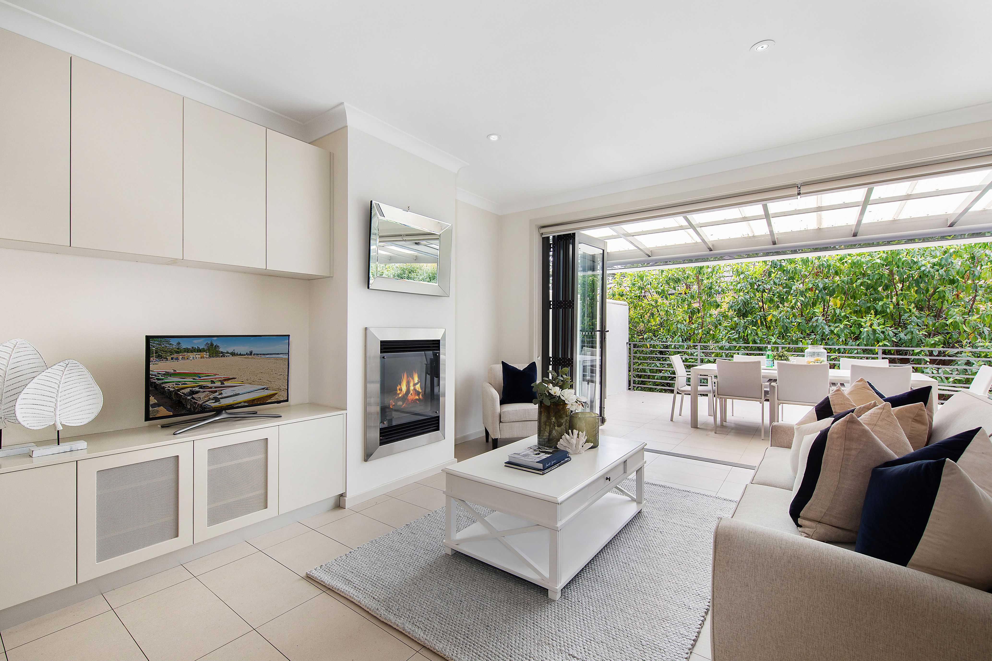 6 Shinfield Avenue, St Ives NSW 2075