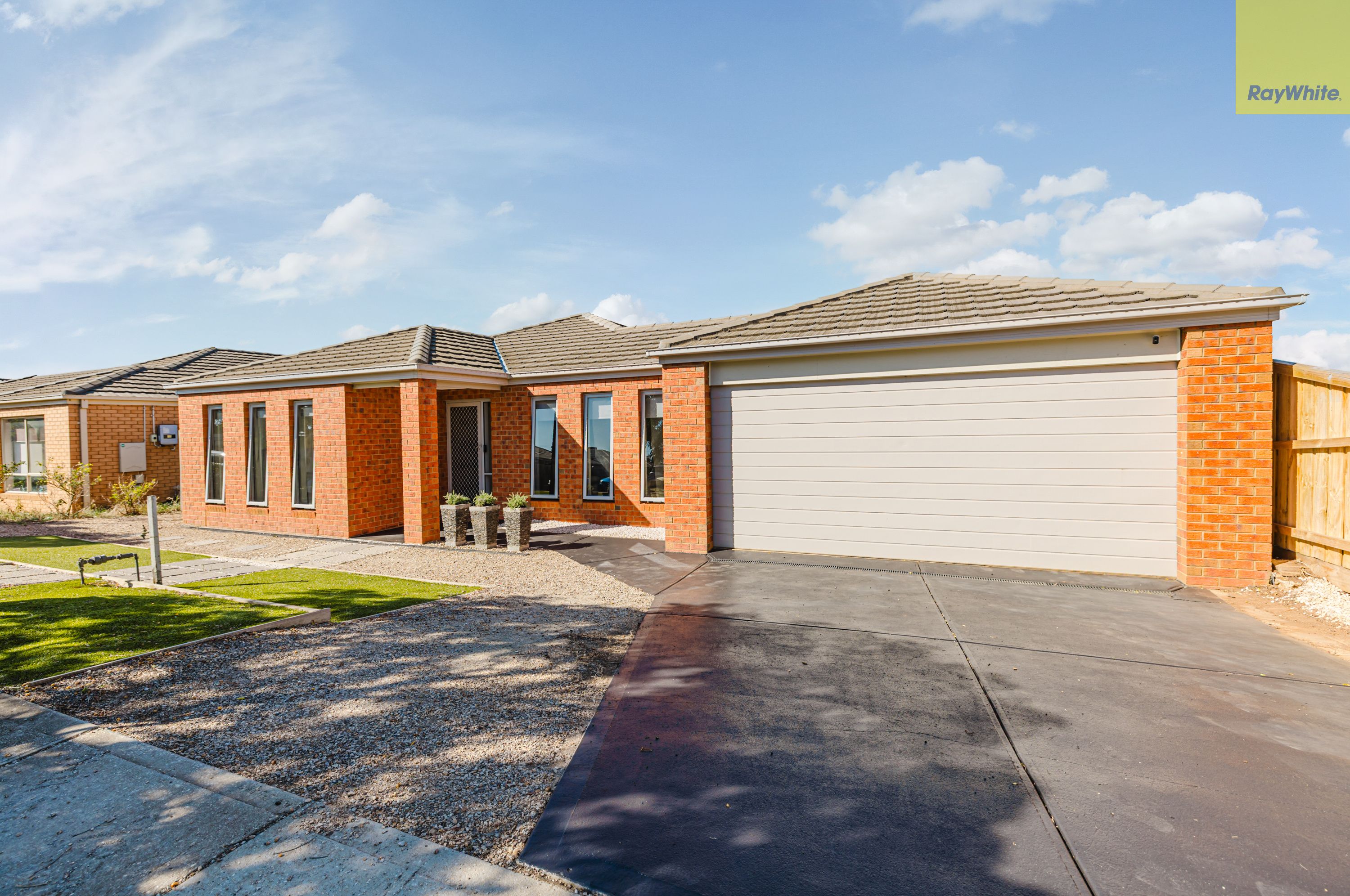 43 Harry Vallence Drive, Maddingley VIC 3340