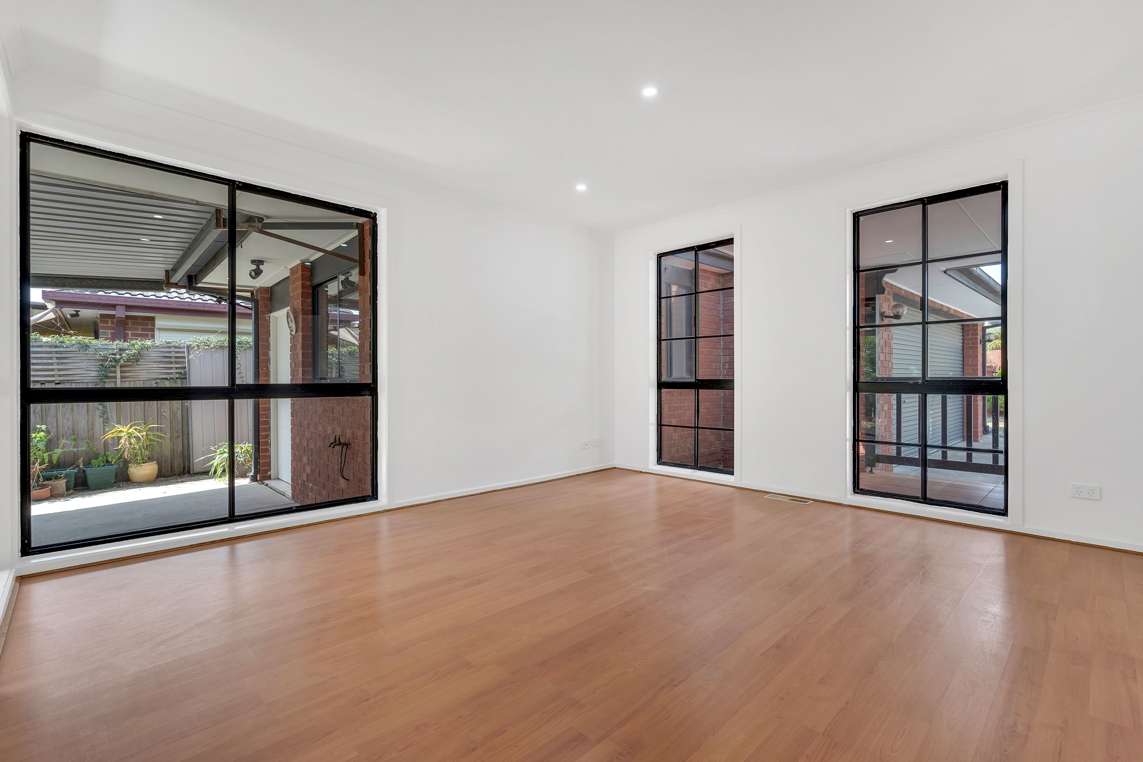 75 Cassinia Crescent, Meadow Heights, VIC 3048