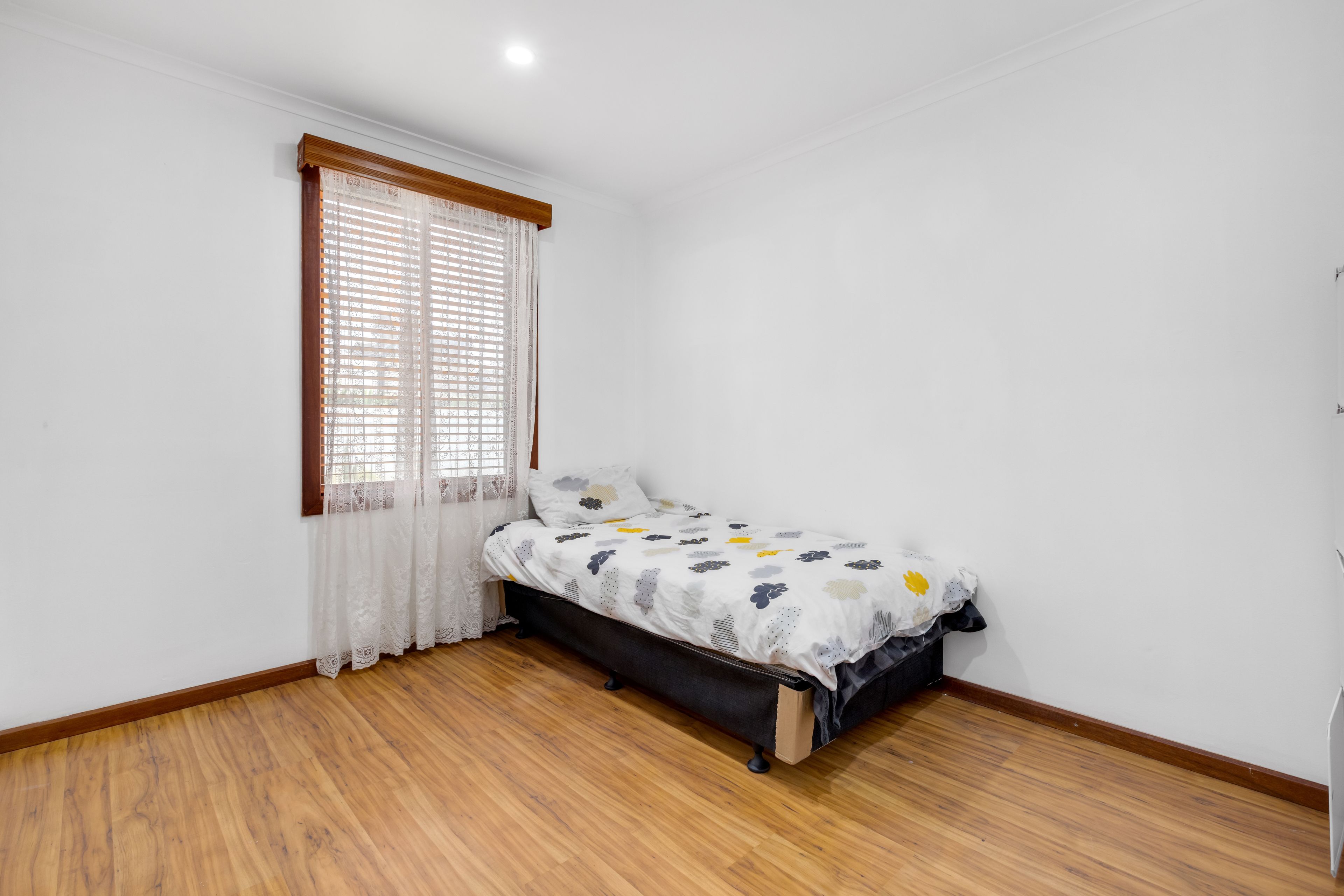 12 Palari Crescent — photo 18 of 26