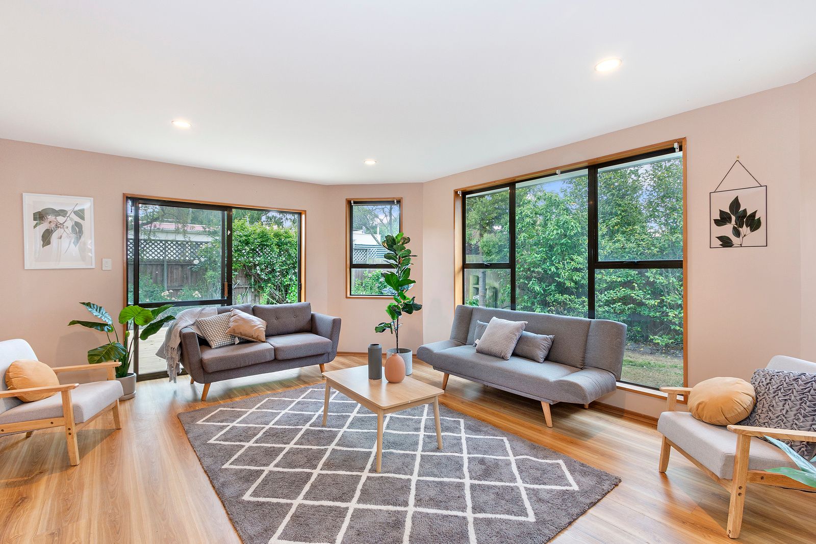 2/61A Condell Avenue, Papanui, Christchurch City