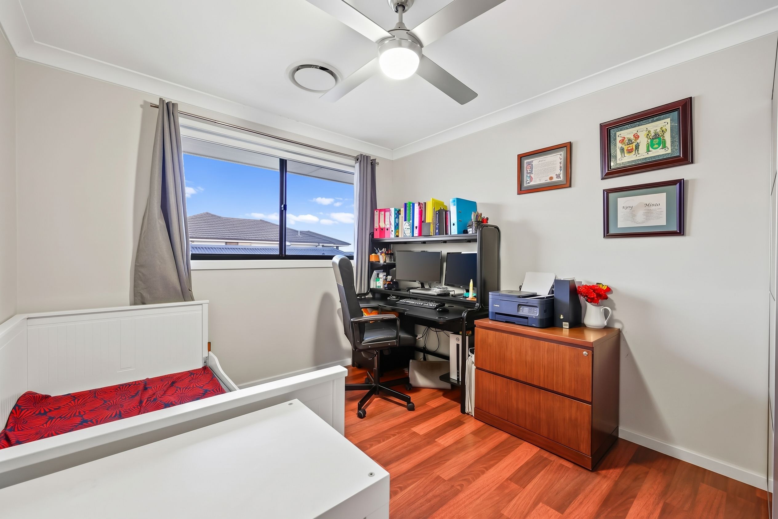Immaculately Designed, Spacious Family Home on a Generous 416 sqm Block Of Land! — photo 16 of 17