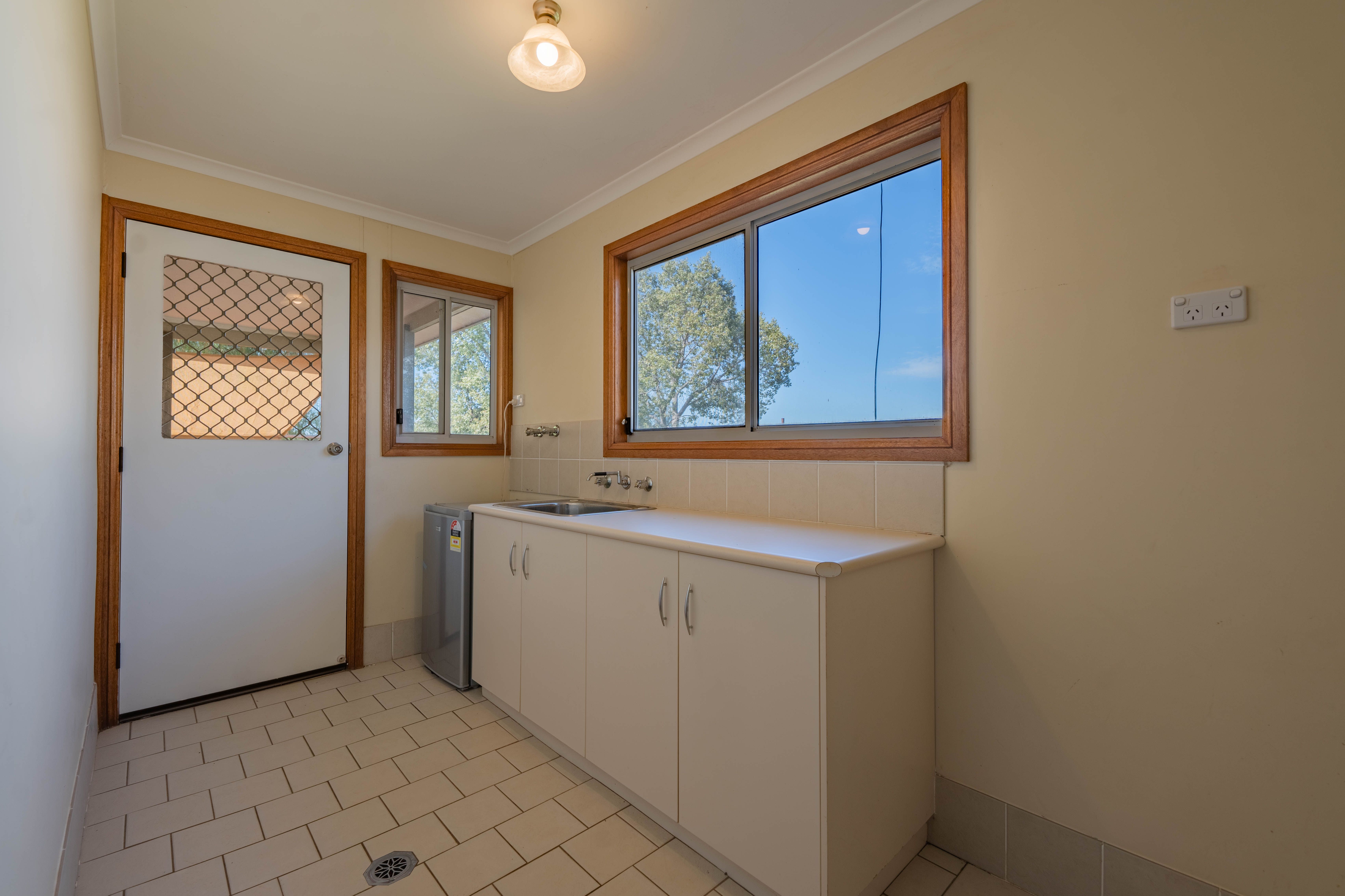 16 Conway Street — photo 5 of 23
