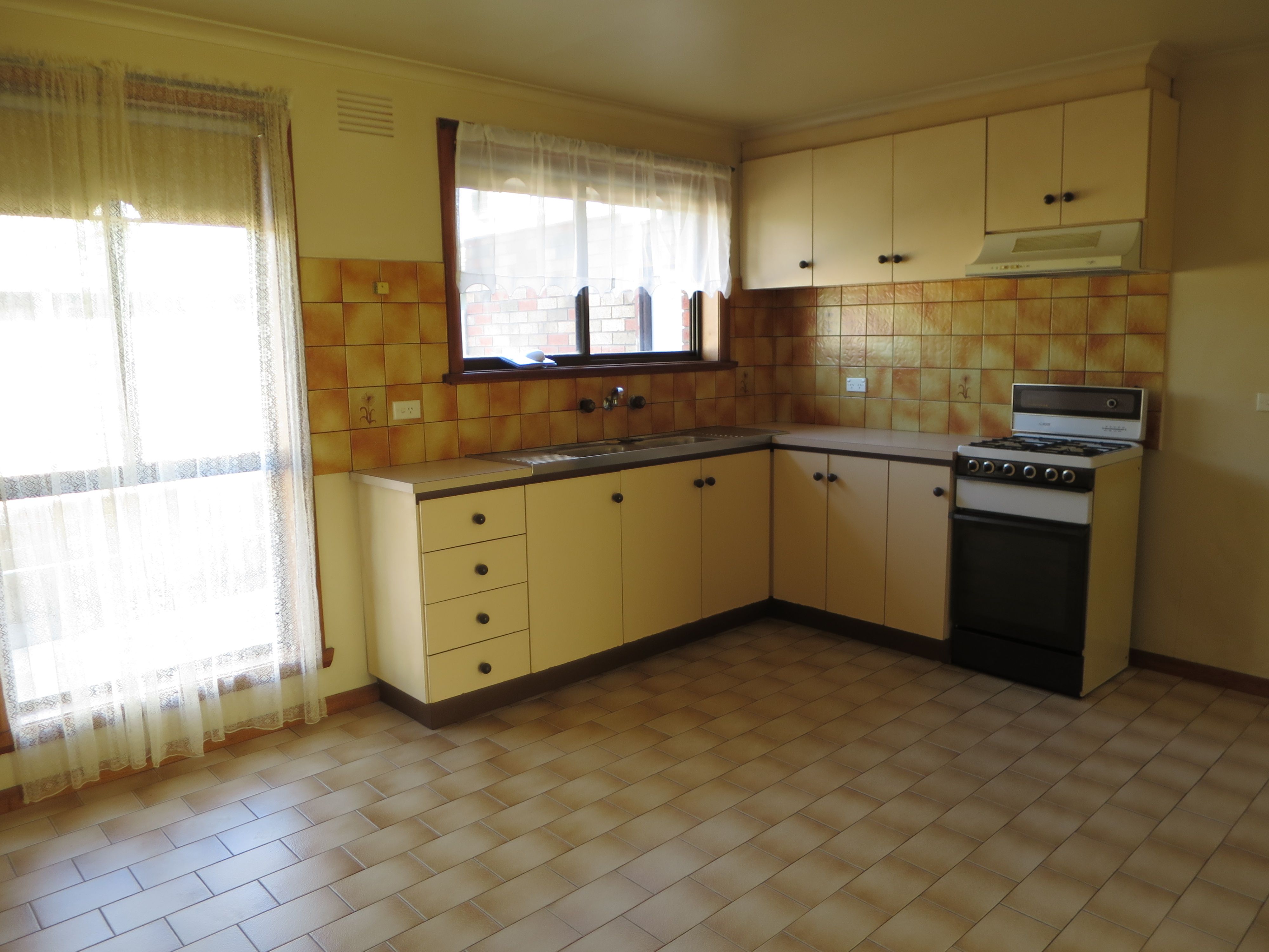 2/24 Golflinks Avenue, Oakleigh, VIC 3166