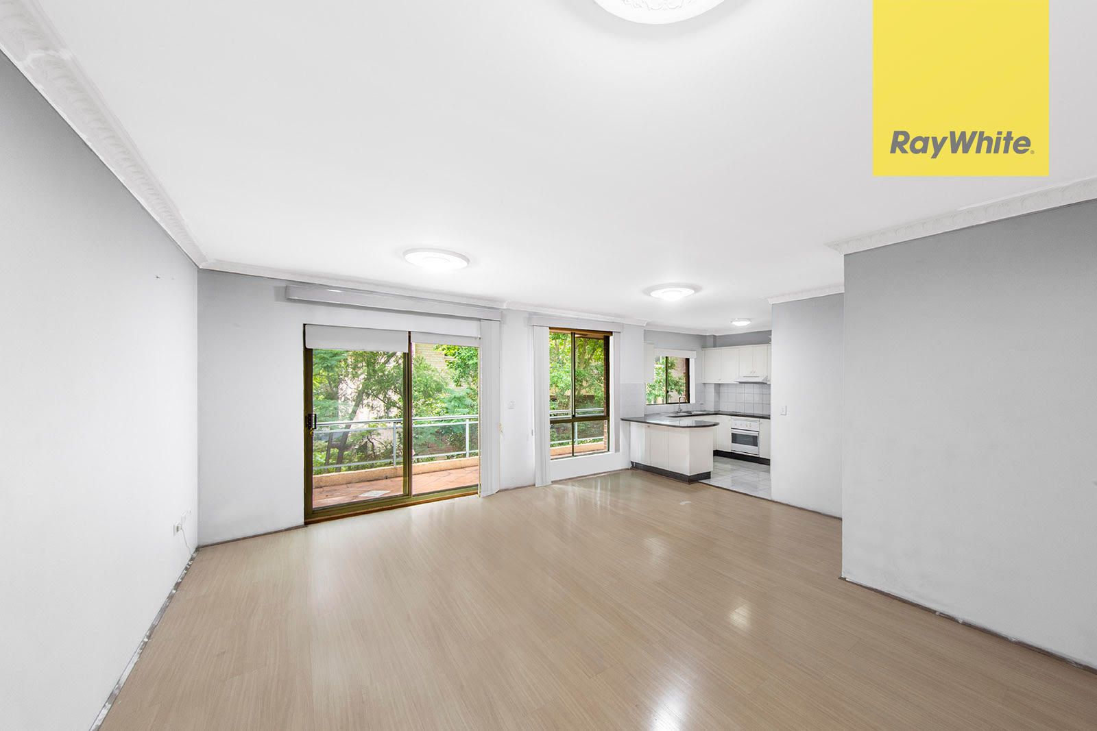 9/6-8 Lennox Street — photo from Ray White Parramatta