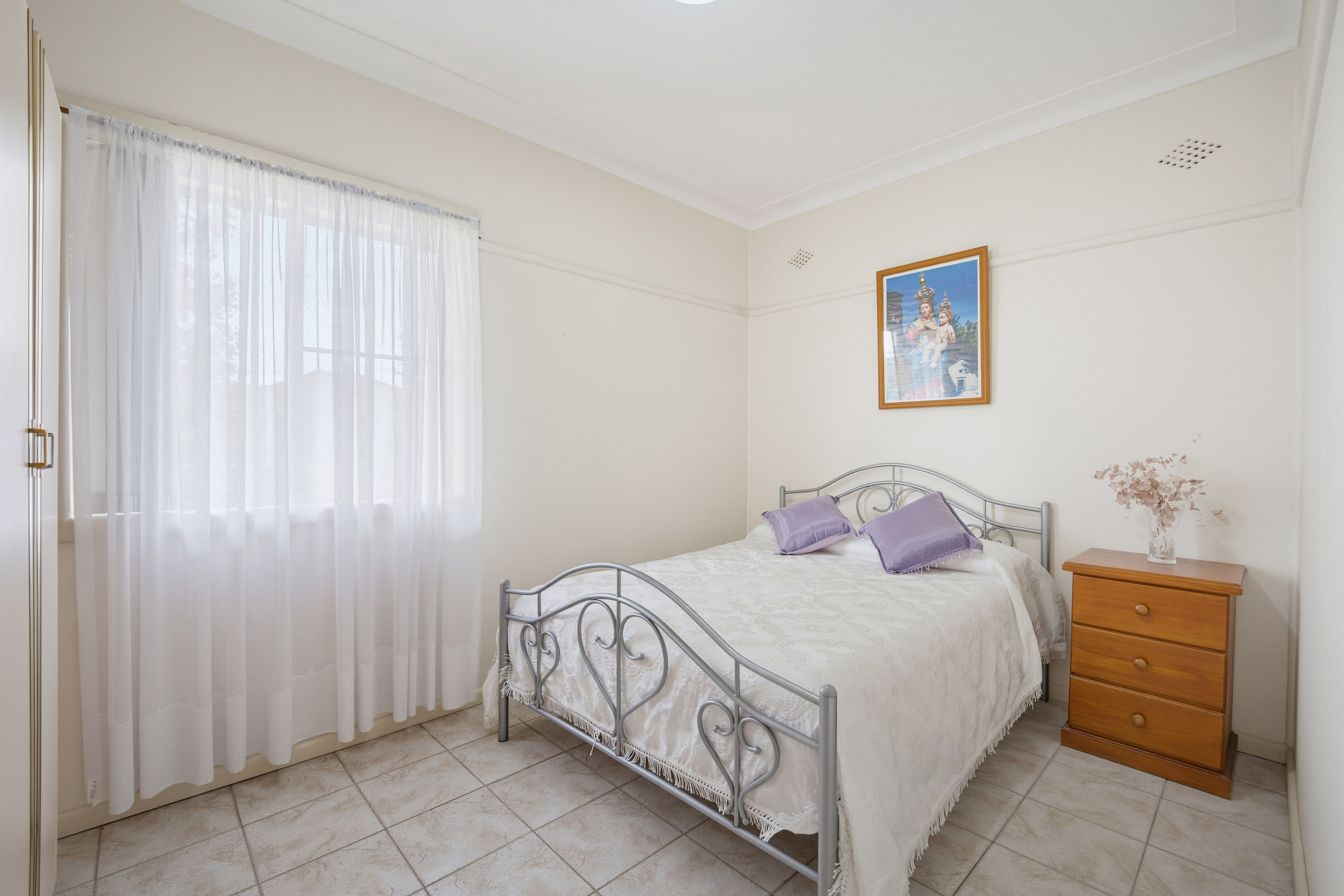 36 Saurine Street — photo 7 of 12