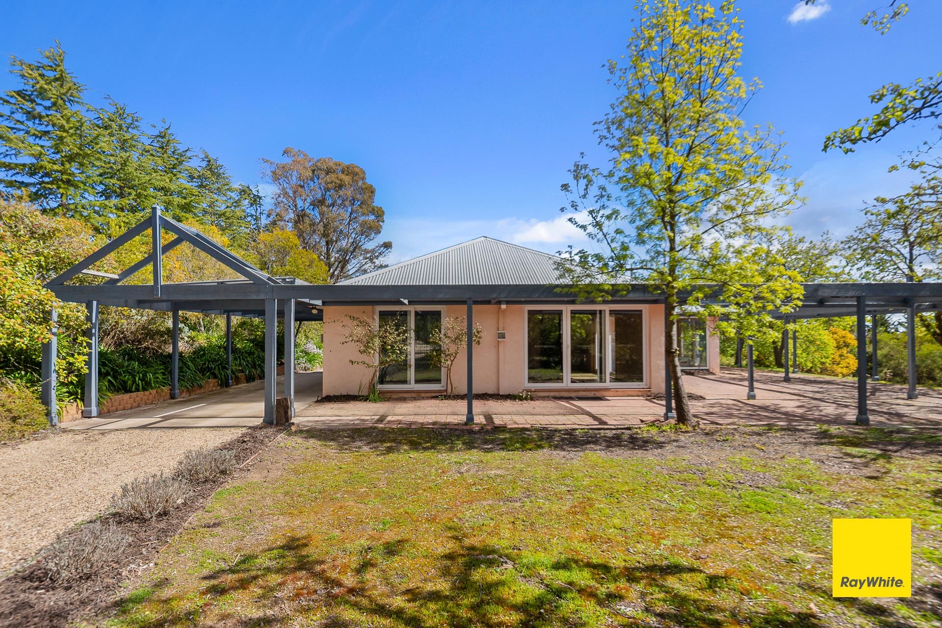 305 Shingle Hill Way, Gundaroo, NSW 2620