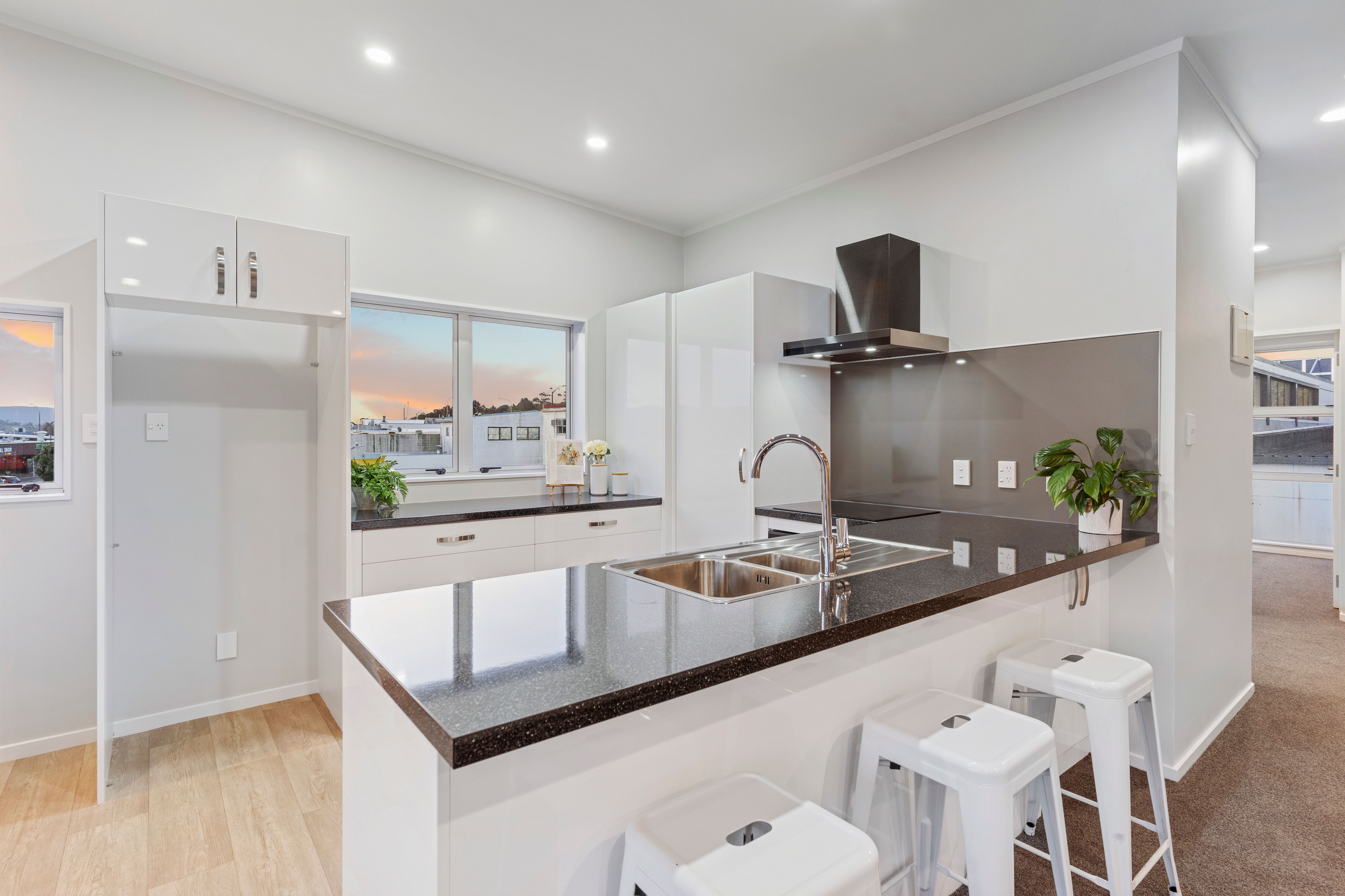 4/66 Glenmall Place, Glen Eden, Waitakere City