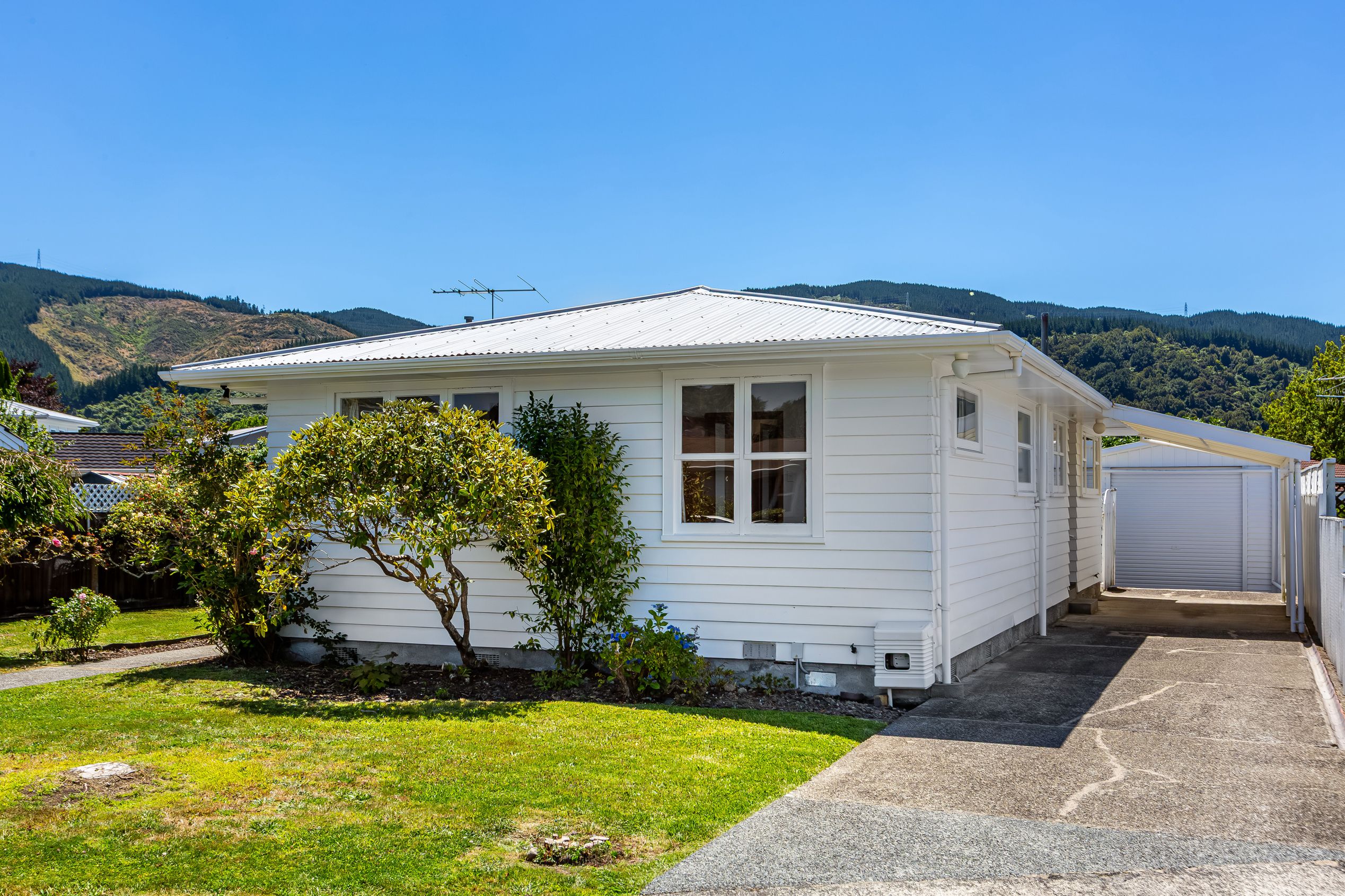 3 Tiwakawaka Grove, Heretaunga, Upper Hutt City