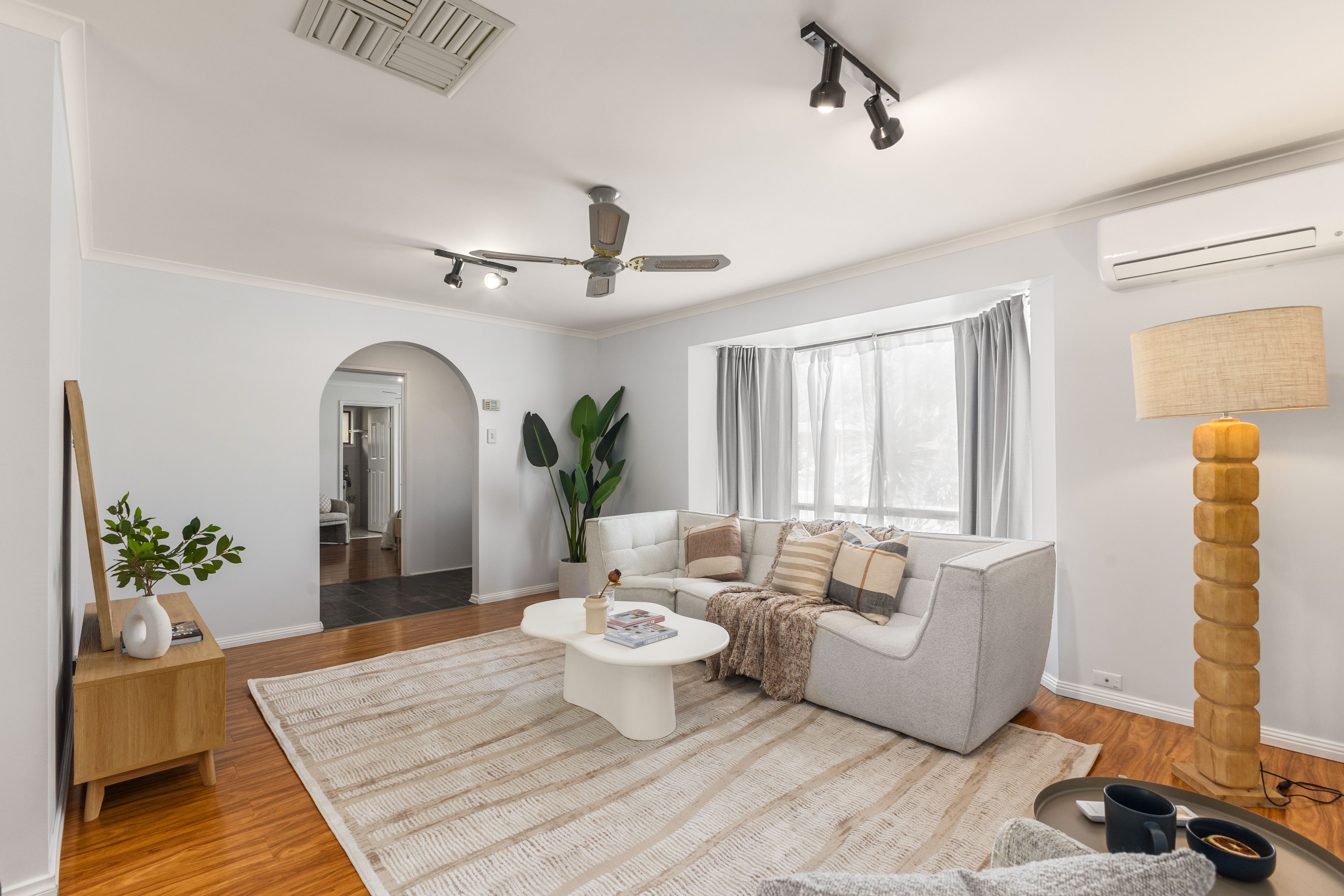 21 Coachhouse Drive, Gulfview Heights, SA 5096