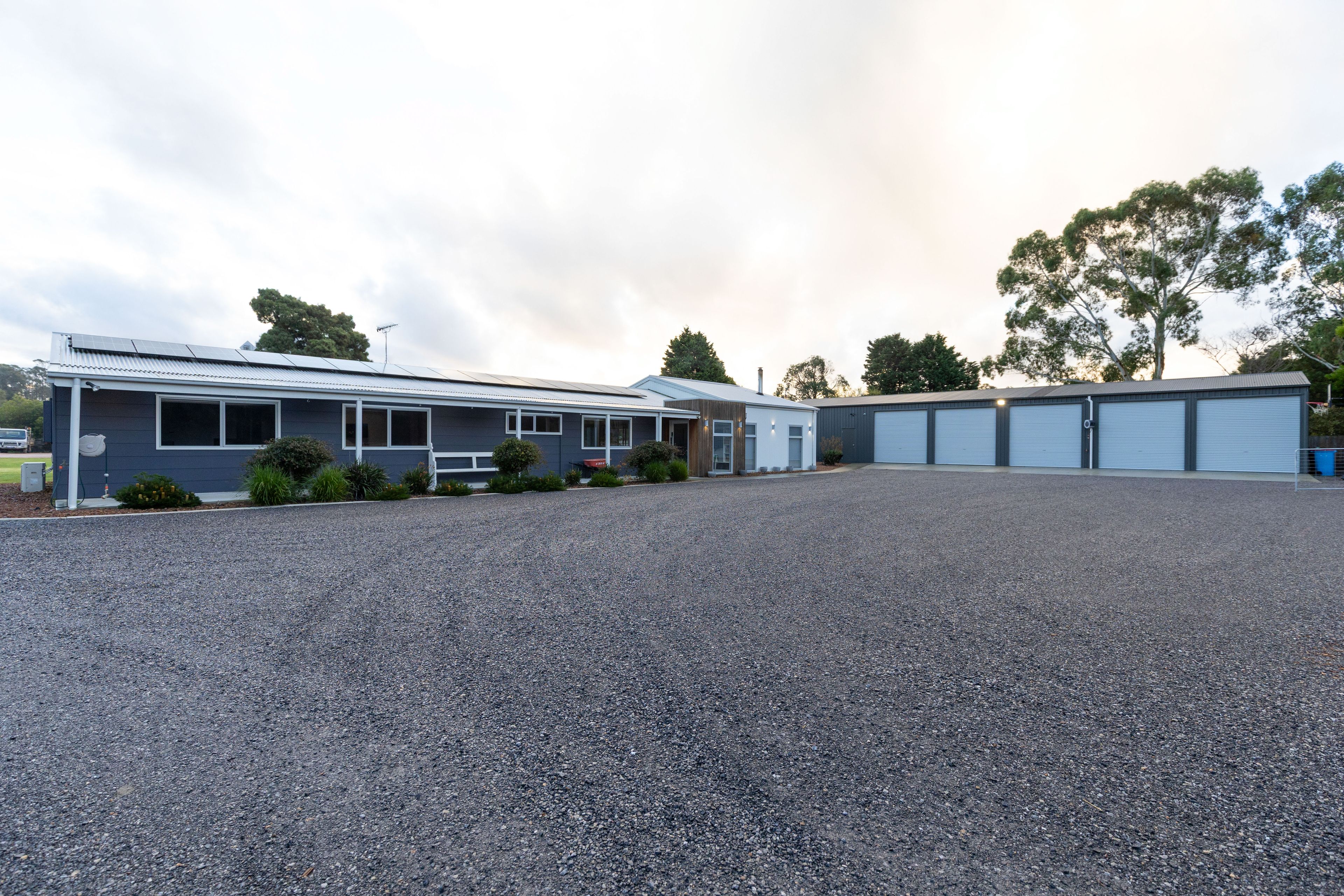 12 Bundarra Drive — photo 3 of 21