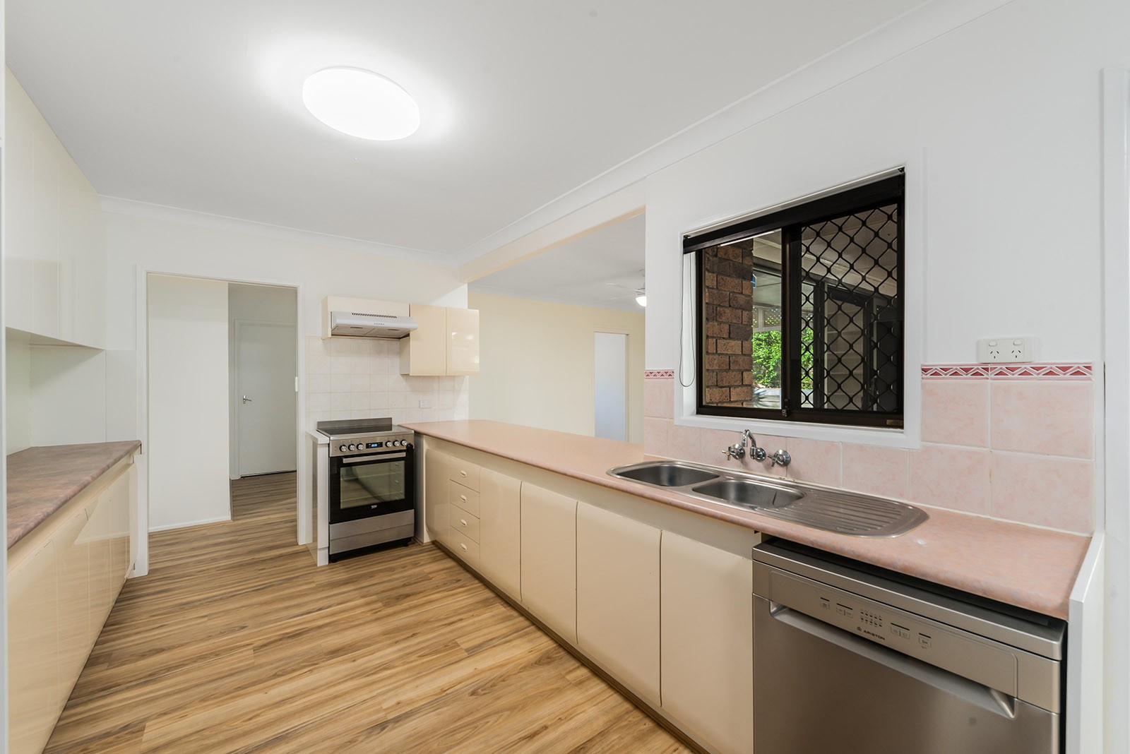 7 Agate Street, Camp Hill, QLD 4152