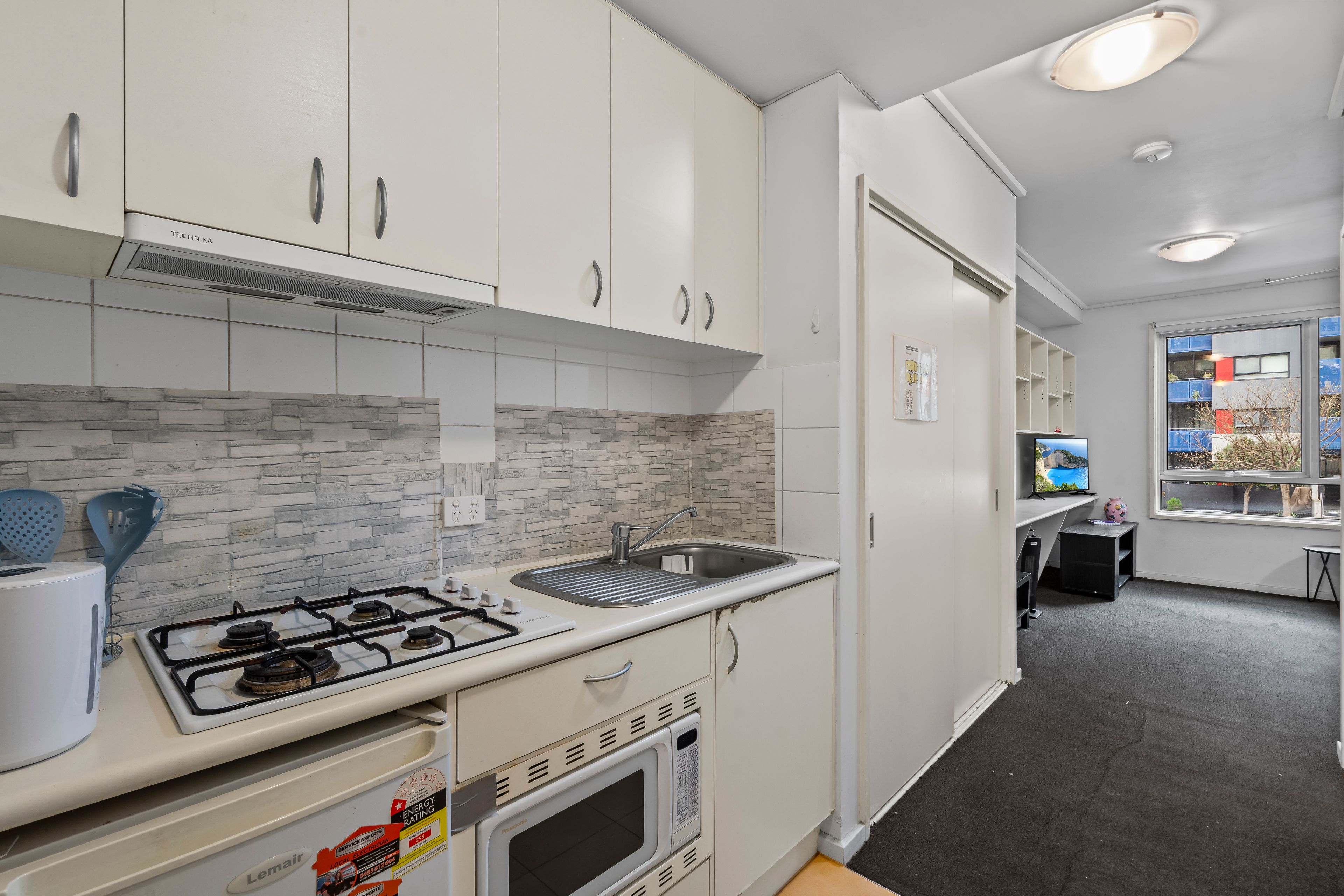 6021/570 Lygon Street — photo 3 of 18